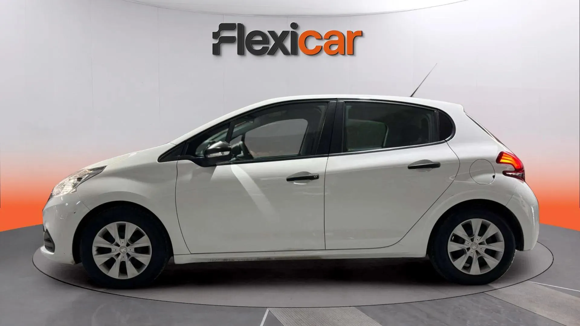 Peugeot 208 Access 1.2L PureTech - foto 5