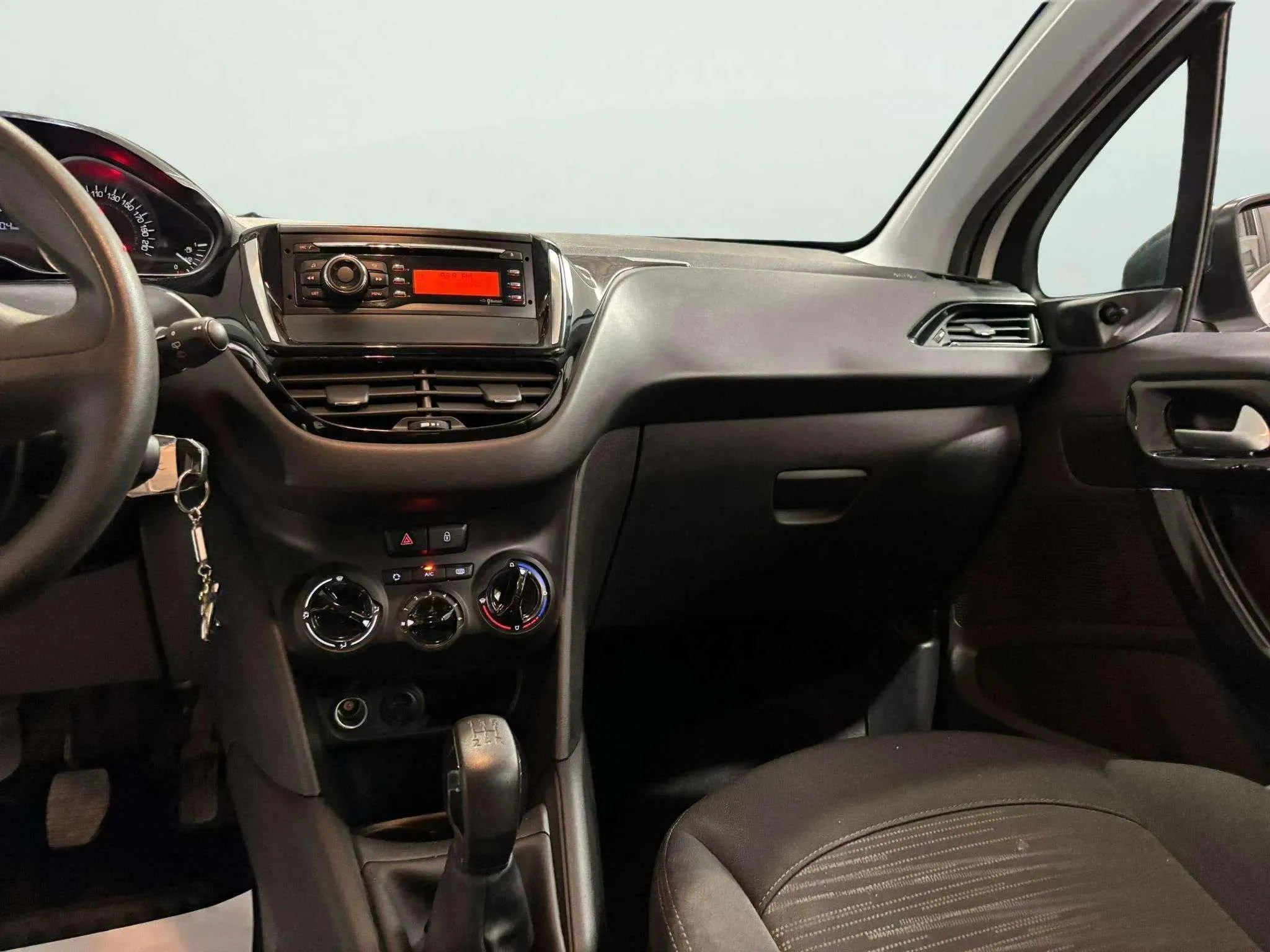 Peugeot 208 Access 1.2L PureTech - foto 15