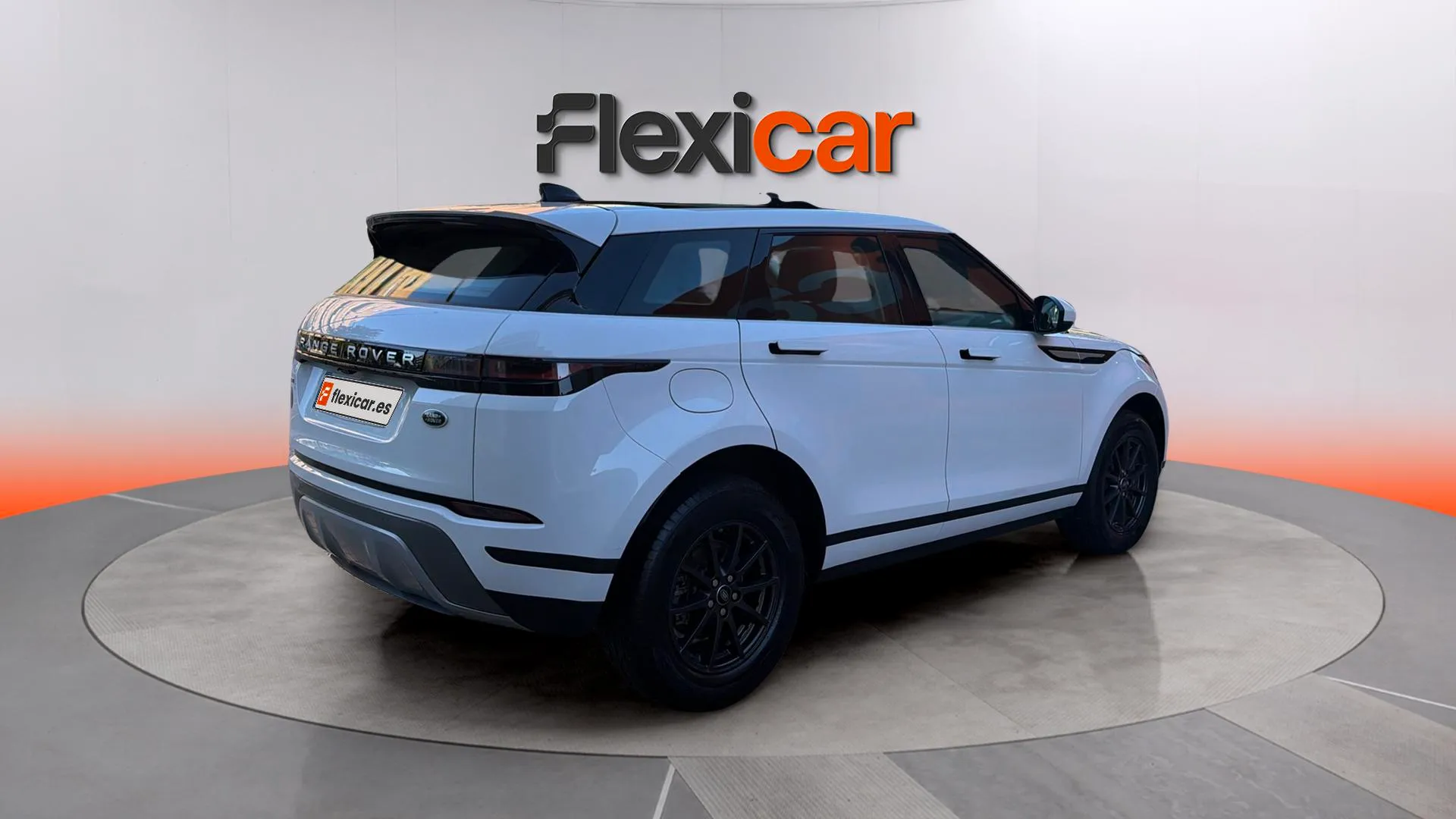Land Rover Range Rover Evoque 2.0 D150 R-Dynamic FWD - foto 3