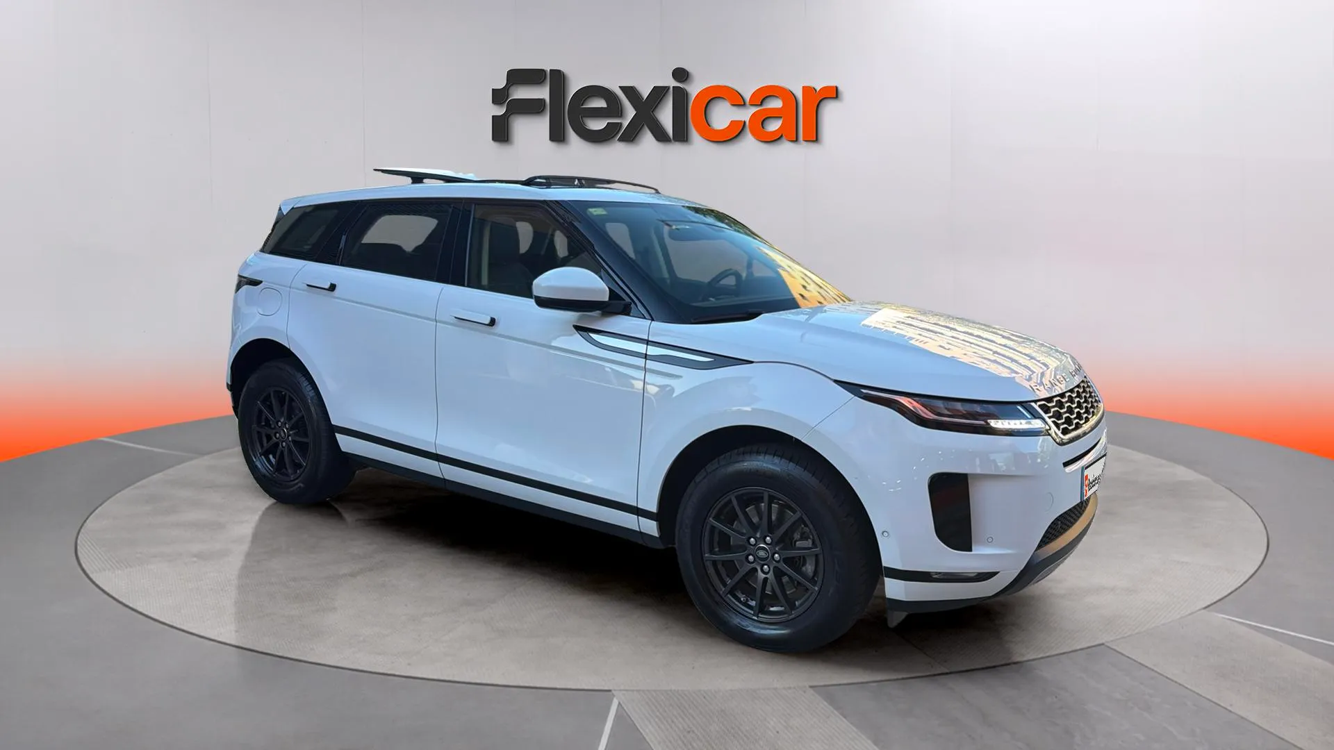 Land Rover Range Rover Evoque 2.0 D150 R-Dynamic FWD - foto 6