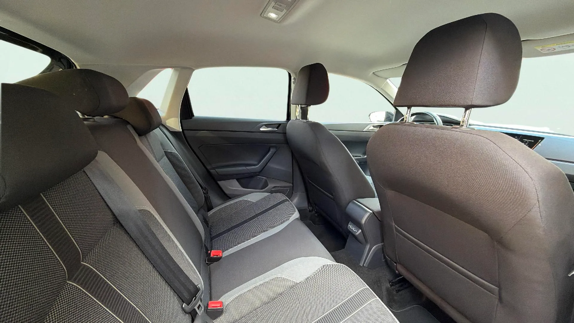 Volkswagen Polo Sport 1.0 TSI - foto 15