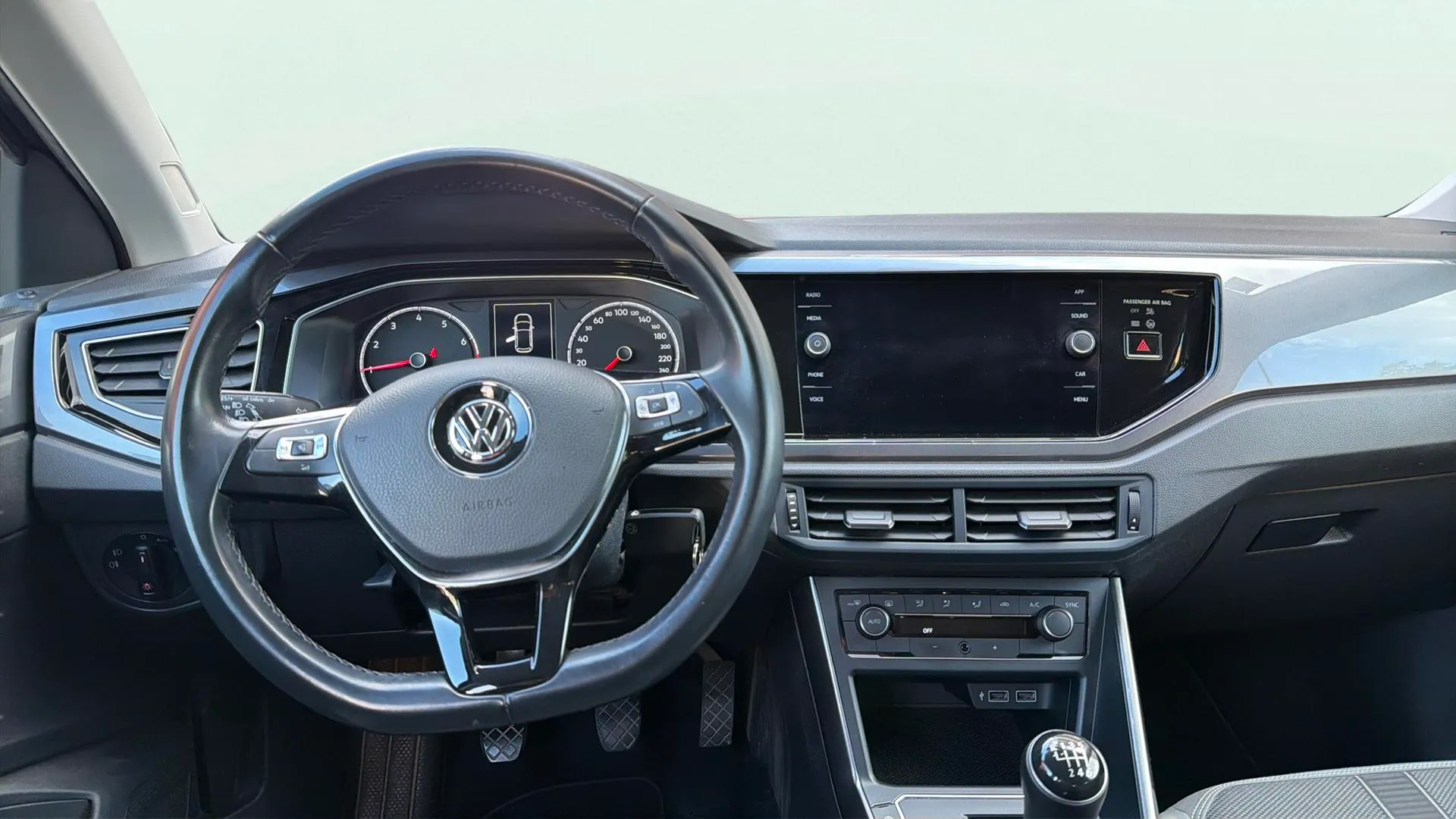 Volkswagen Polo Sport 1.0 TSI - foto 12