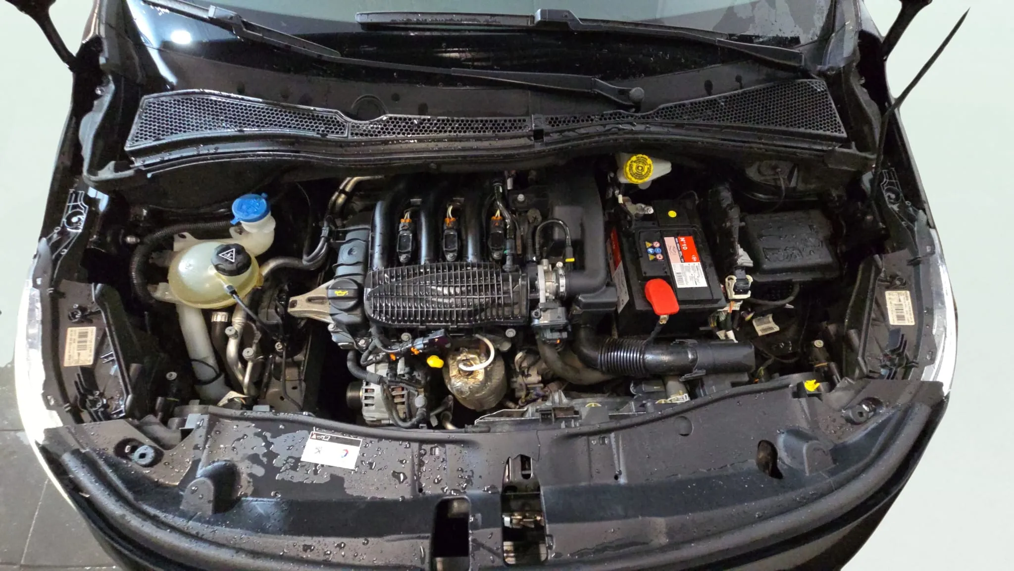 Peugeot 2008 Access 1.2L PureTech - foto 21