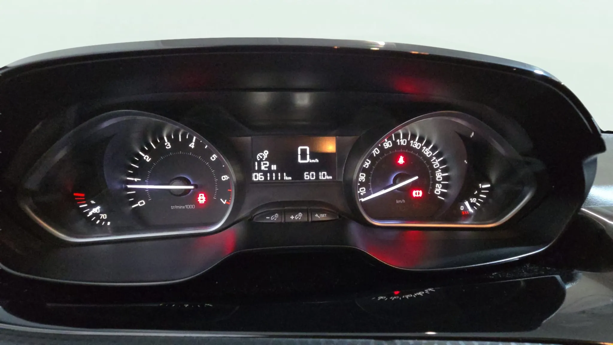 Peugeot 2008 Access 1.2L PureTech - foto 11