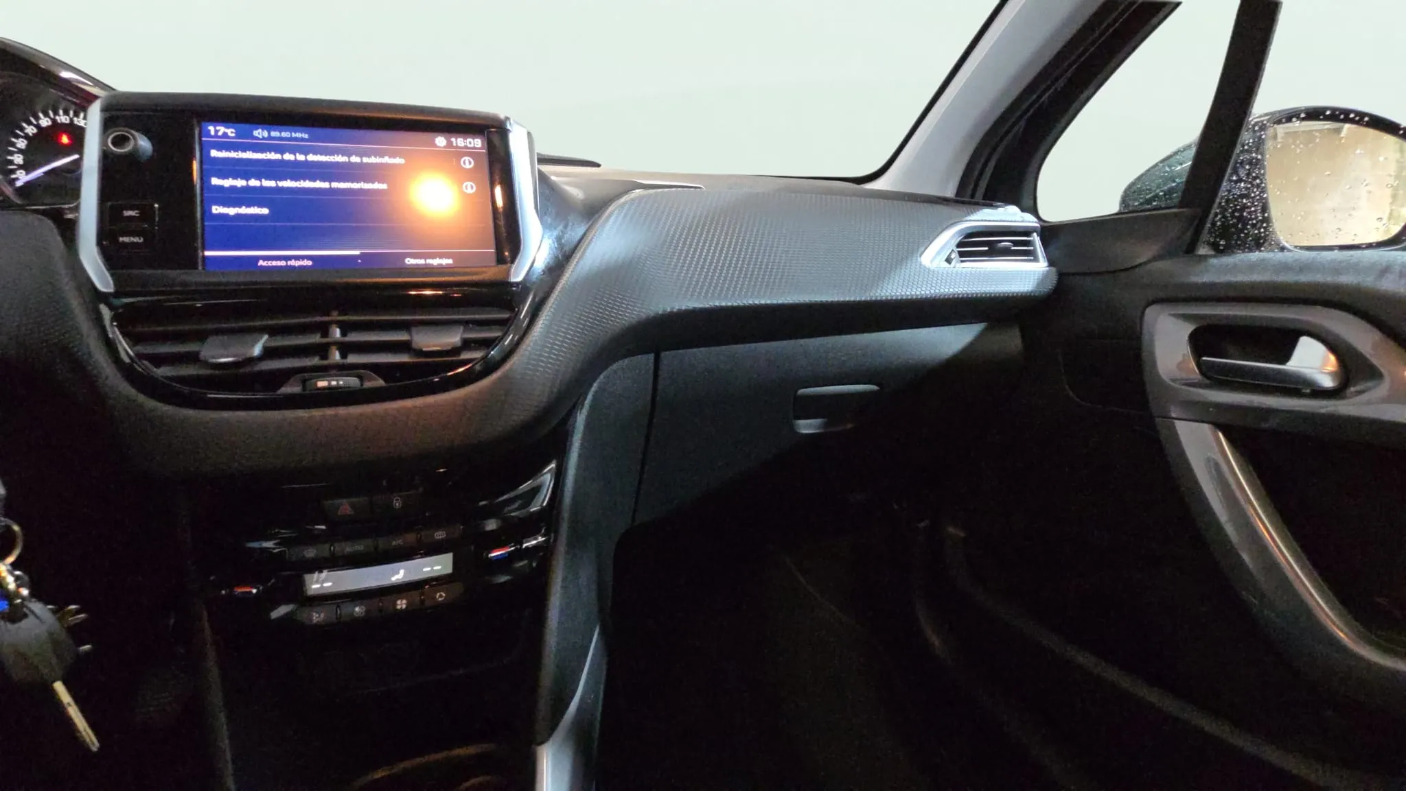 Peugeot 2008 Access 1.2L PureTech - foto 13