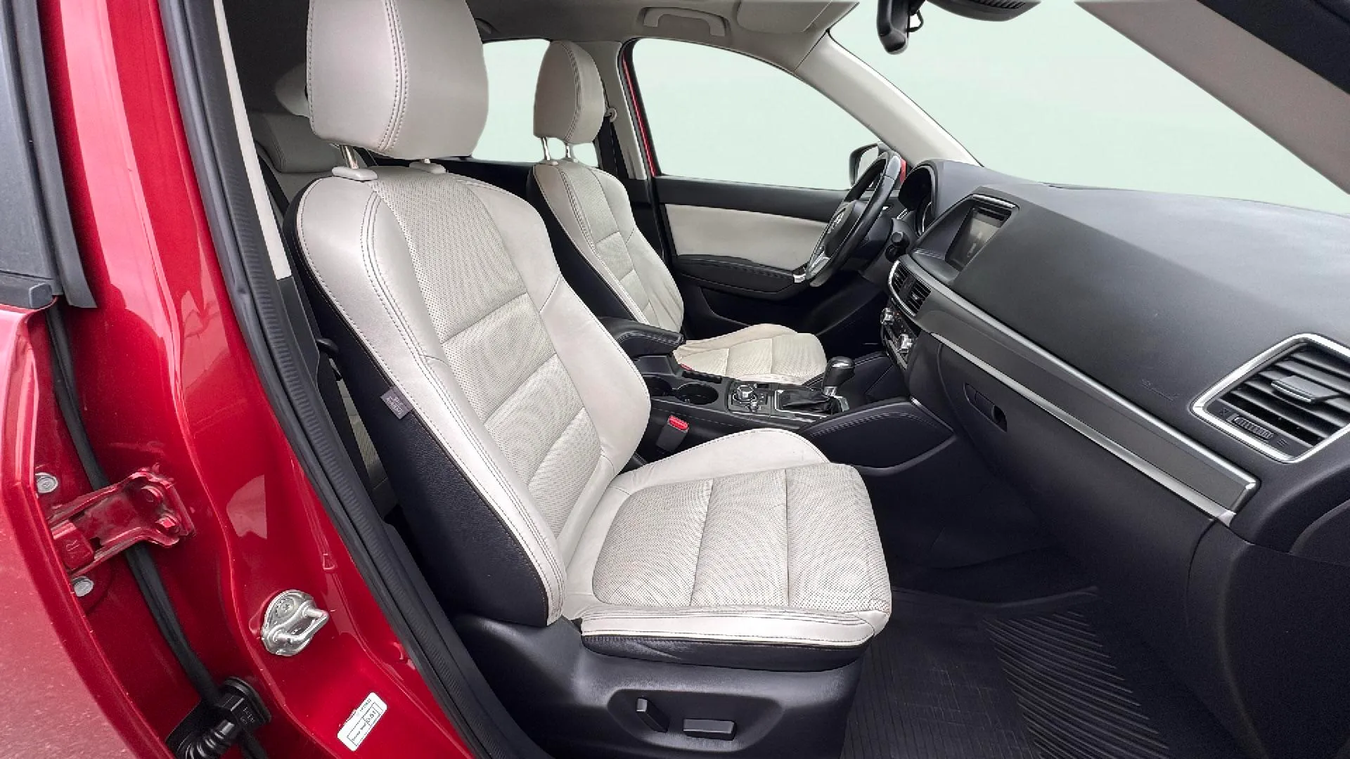 Mazda CX-5 2.2 DE Black Tech Edition 2WD - foto 16