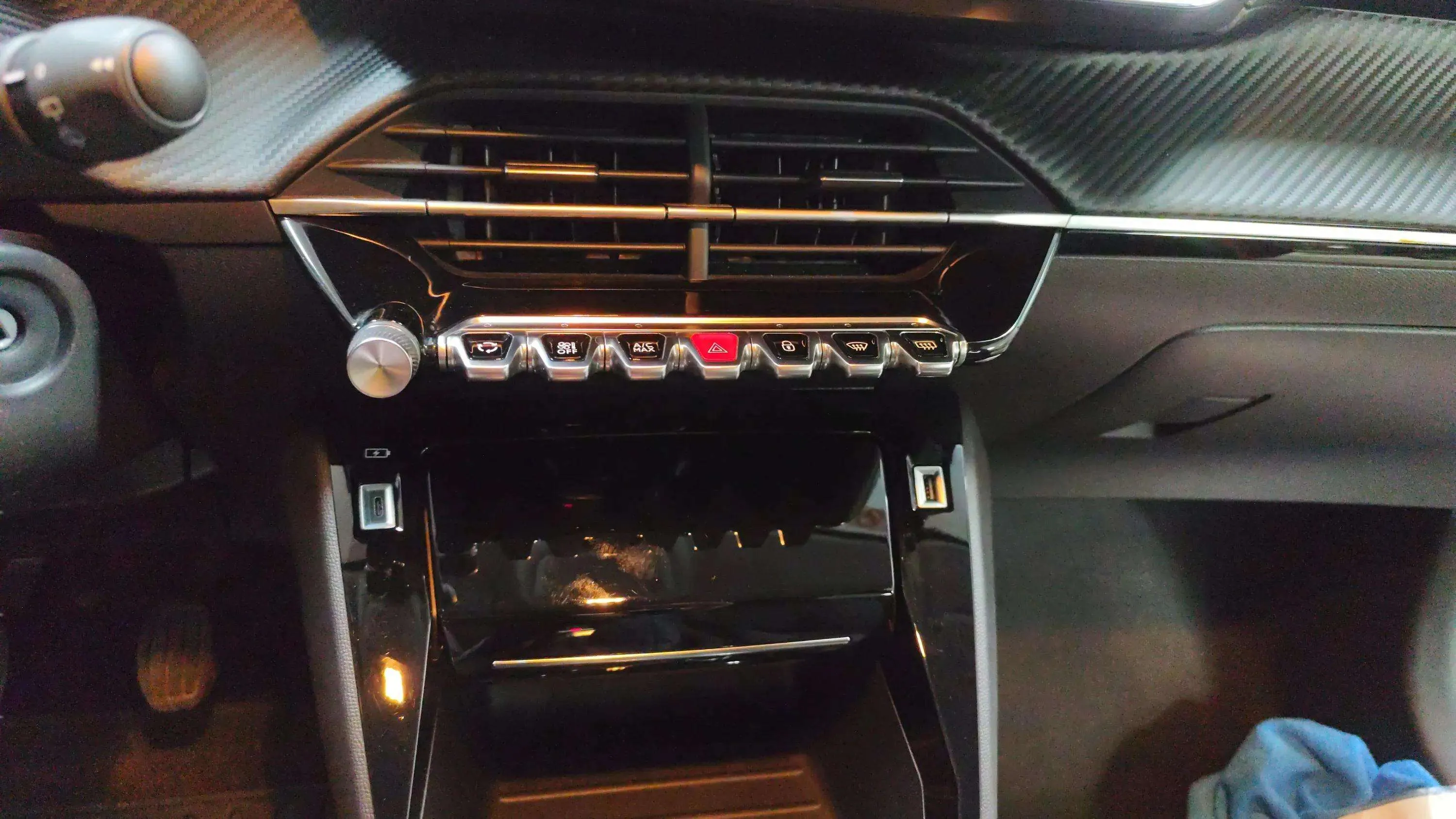 Peugeot 208 PureTech Allure - foto 18