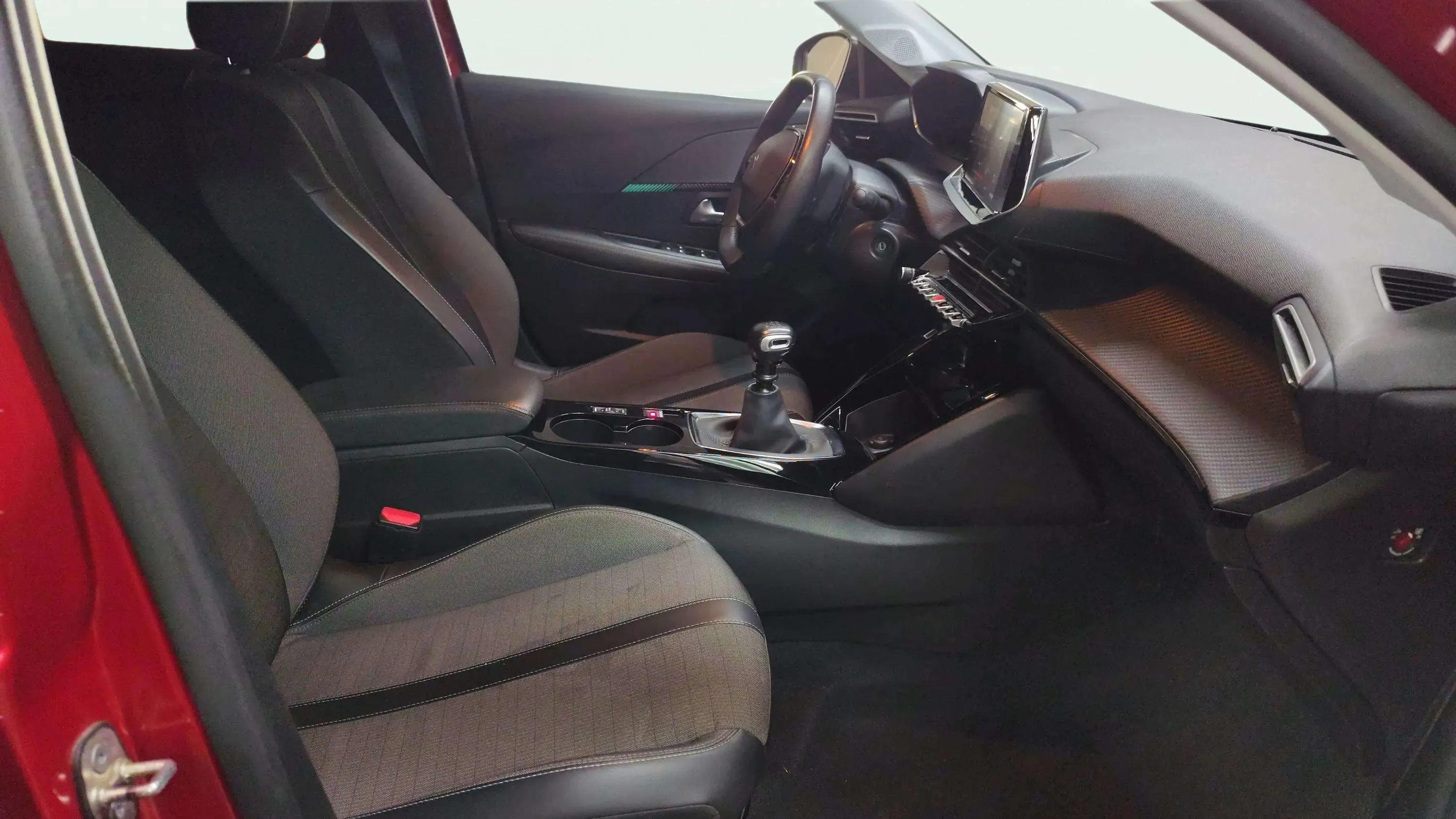 Peugeot 208 PureTech Allure - foto 11