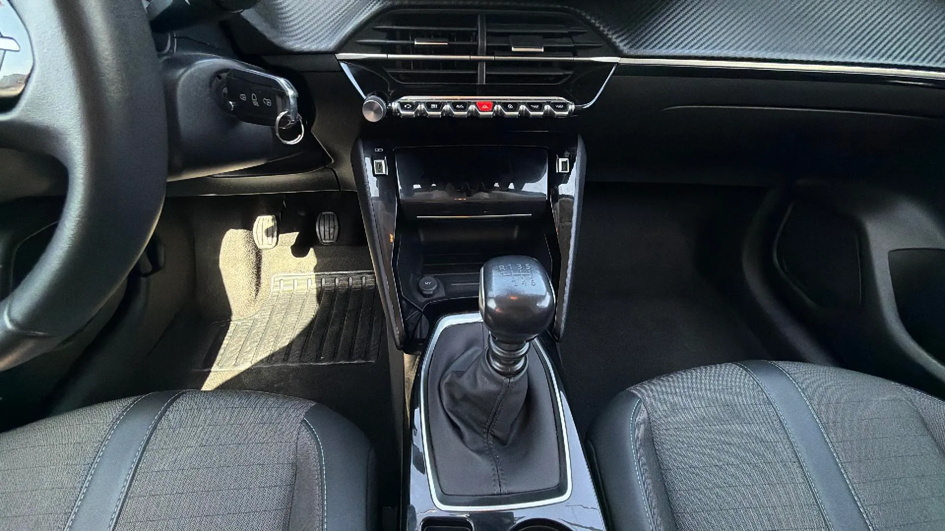 Peugeot 208 PureTech Allure - foto 14