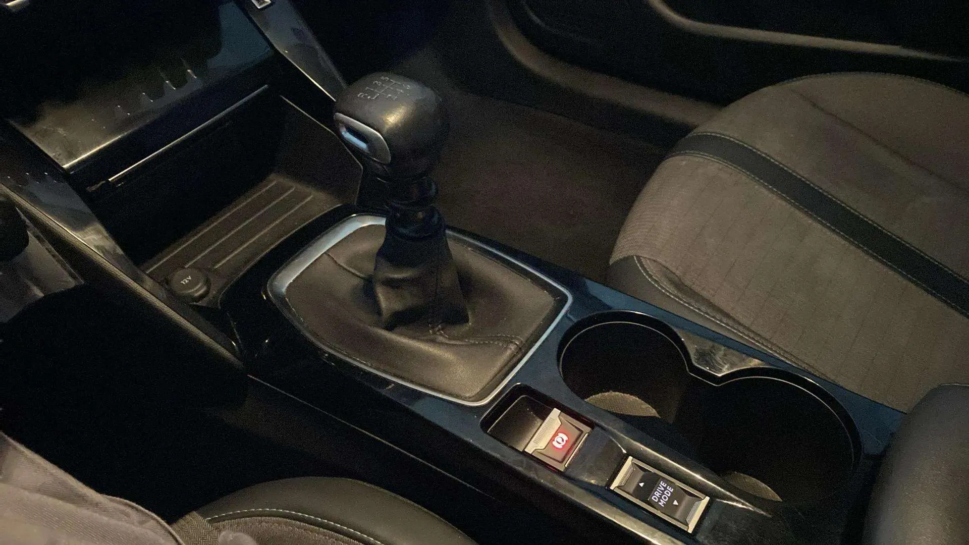 Peugeot 208 PureTech Allure - foto 16