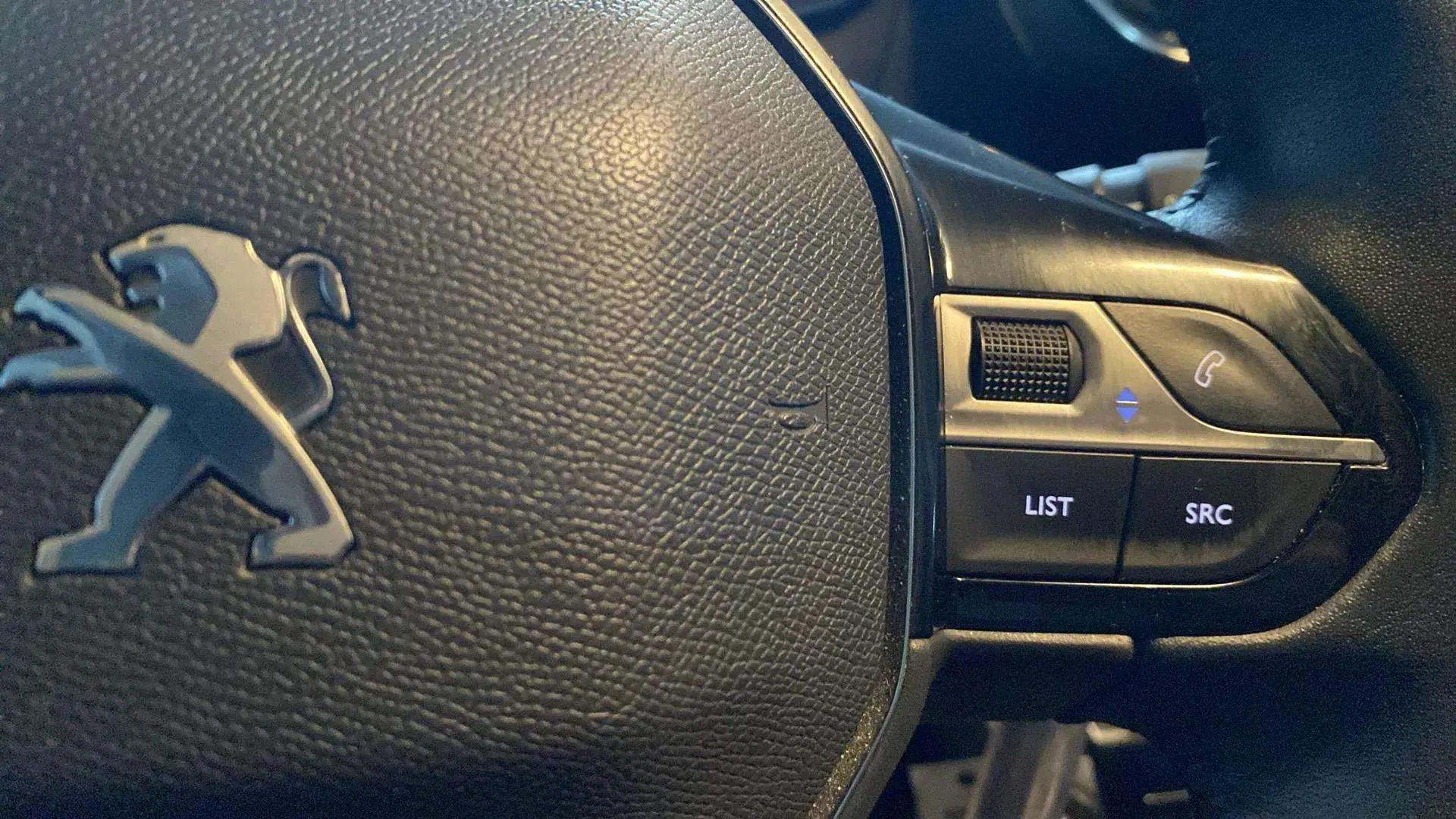 Peugeot 208 PureTech Allure - foto 10