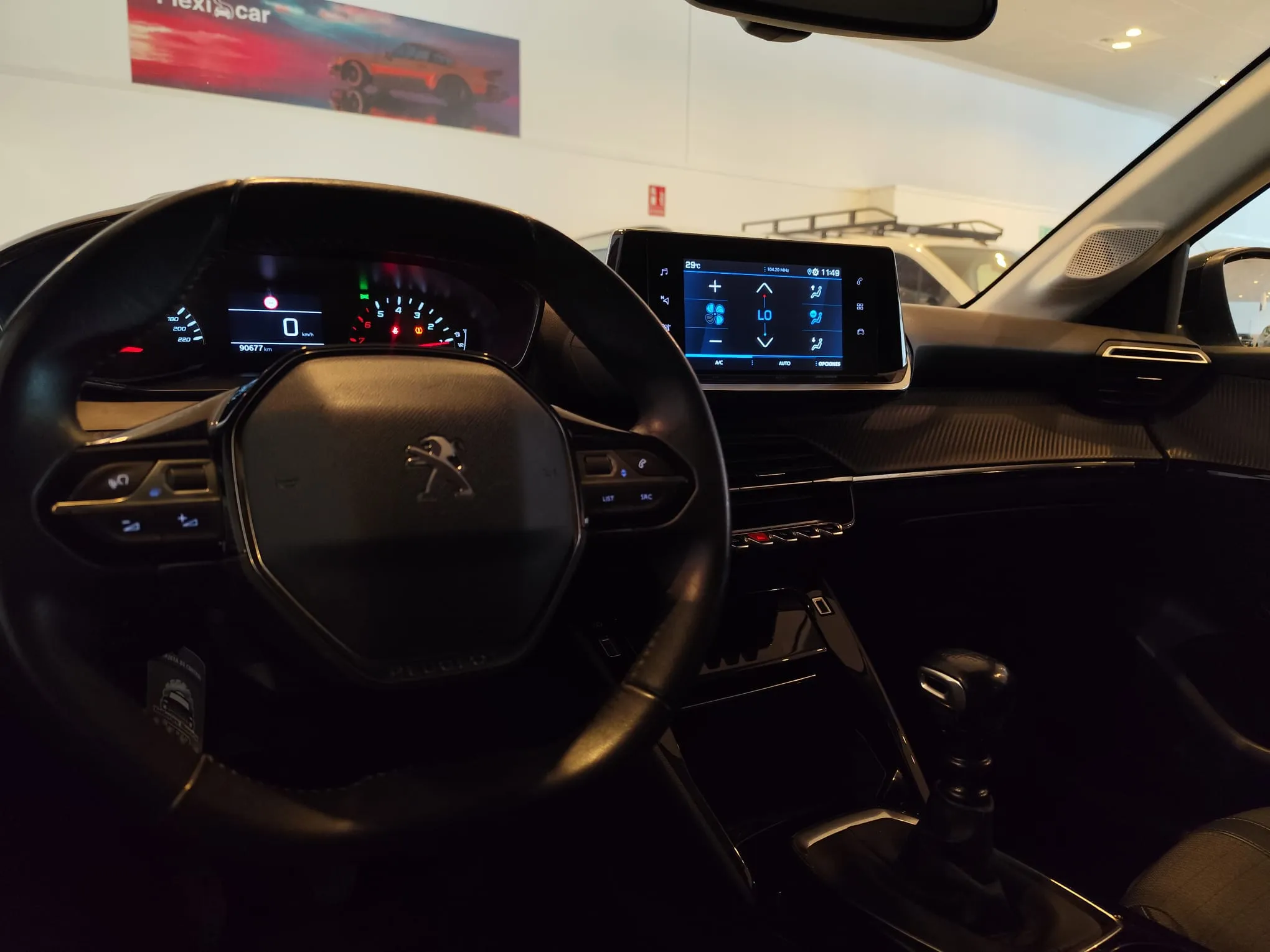 Peugeot 208 PureTech Allure - foto 17