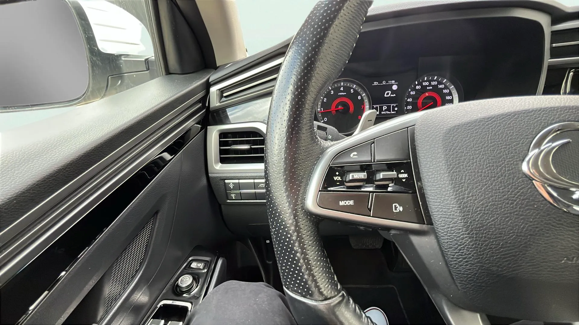 SsangYong Korando G15T Urban - foto 18