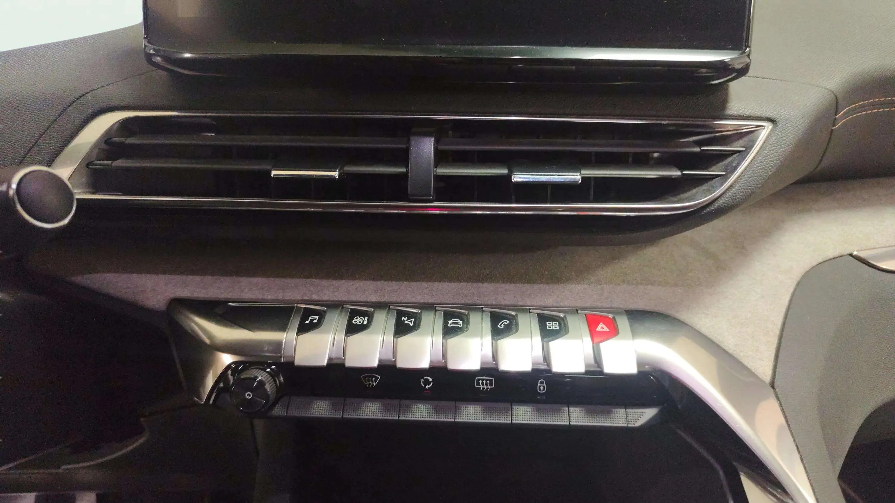 Peugeot 3008 1.2 PureTech GT - foto 19