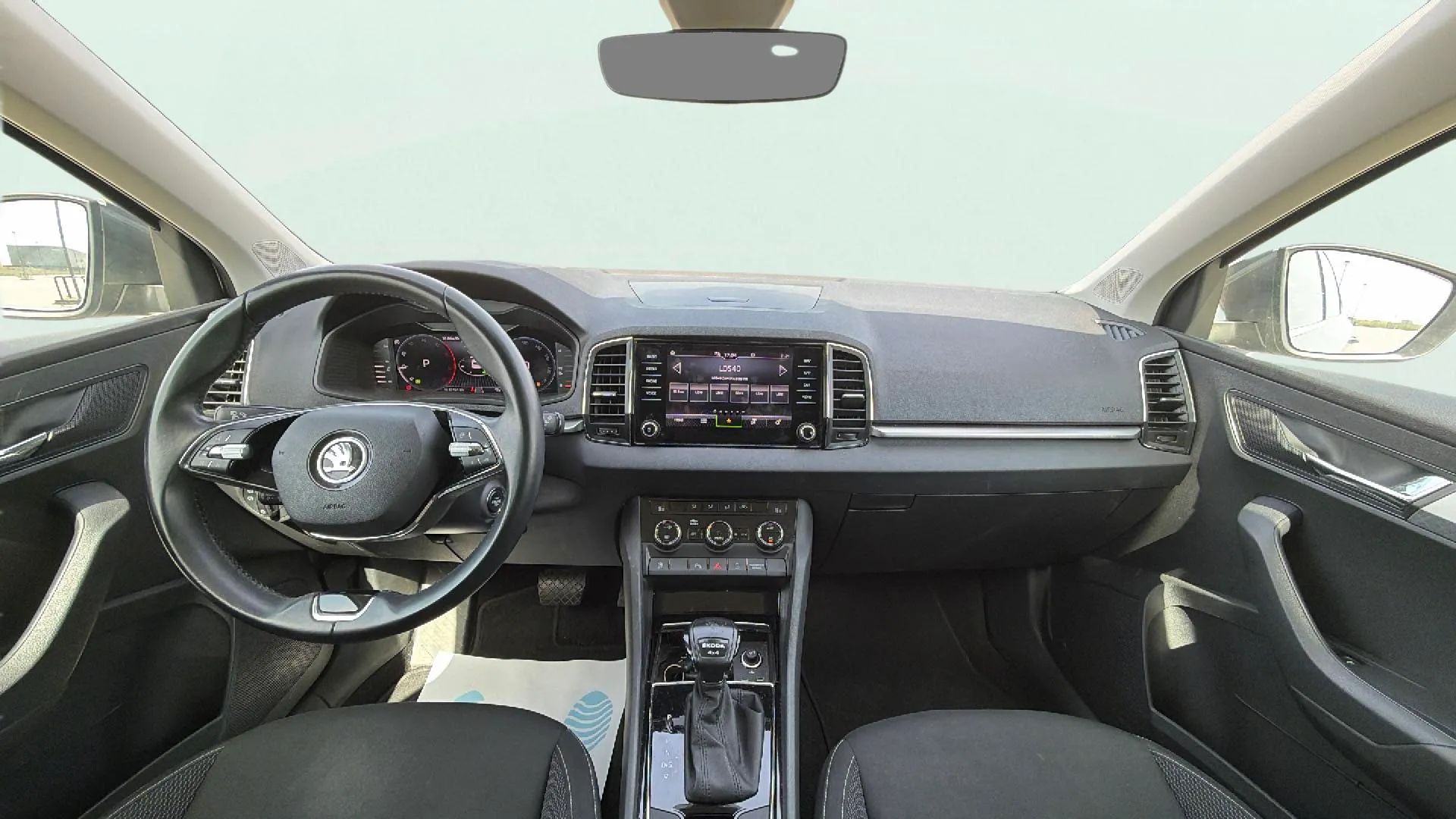Škoda Karoq 2.0 TDI DSG 4x4 Ambition - foto 14