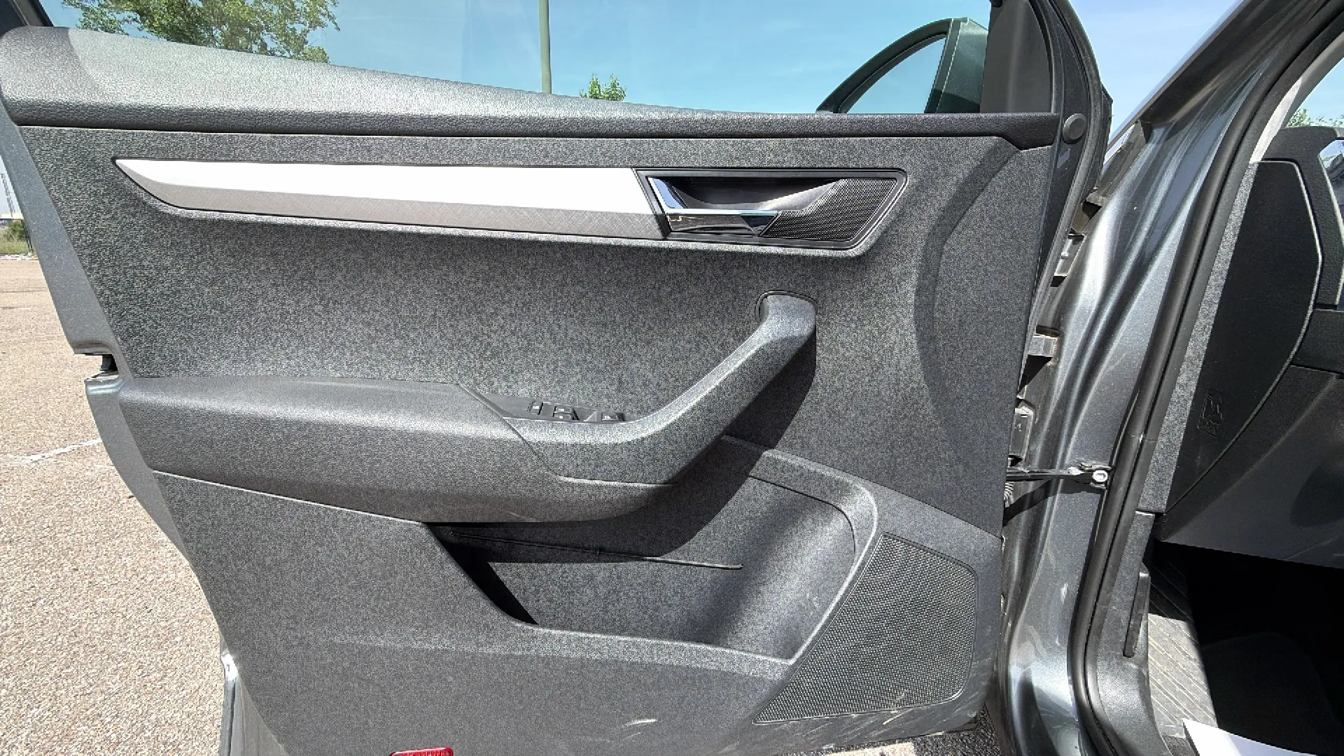 Škoda Karoq 2.0 TDI DSG 4x4 Ambition - foto 26