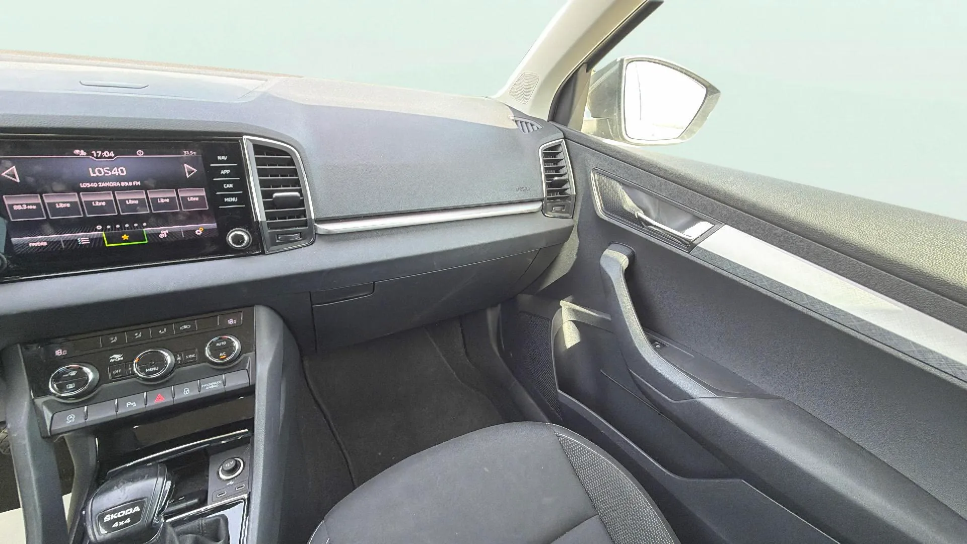 Škoda Karoq 2.0 TDI DSG 4x4 Ambition - foto 15