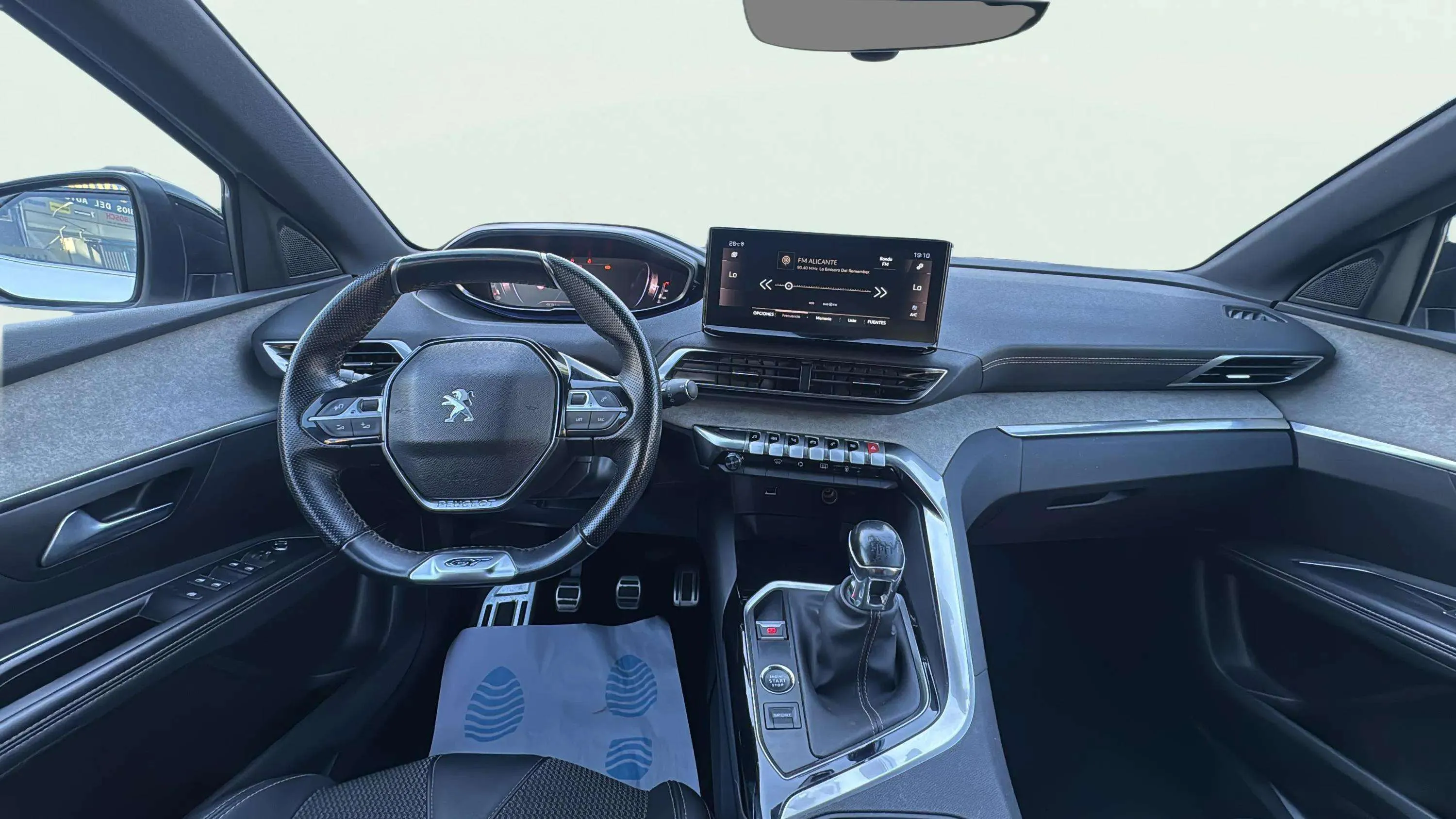 Peugeot 3008 1.2 PureTech GT - foto 14