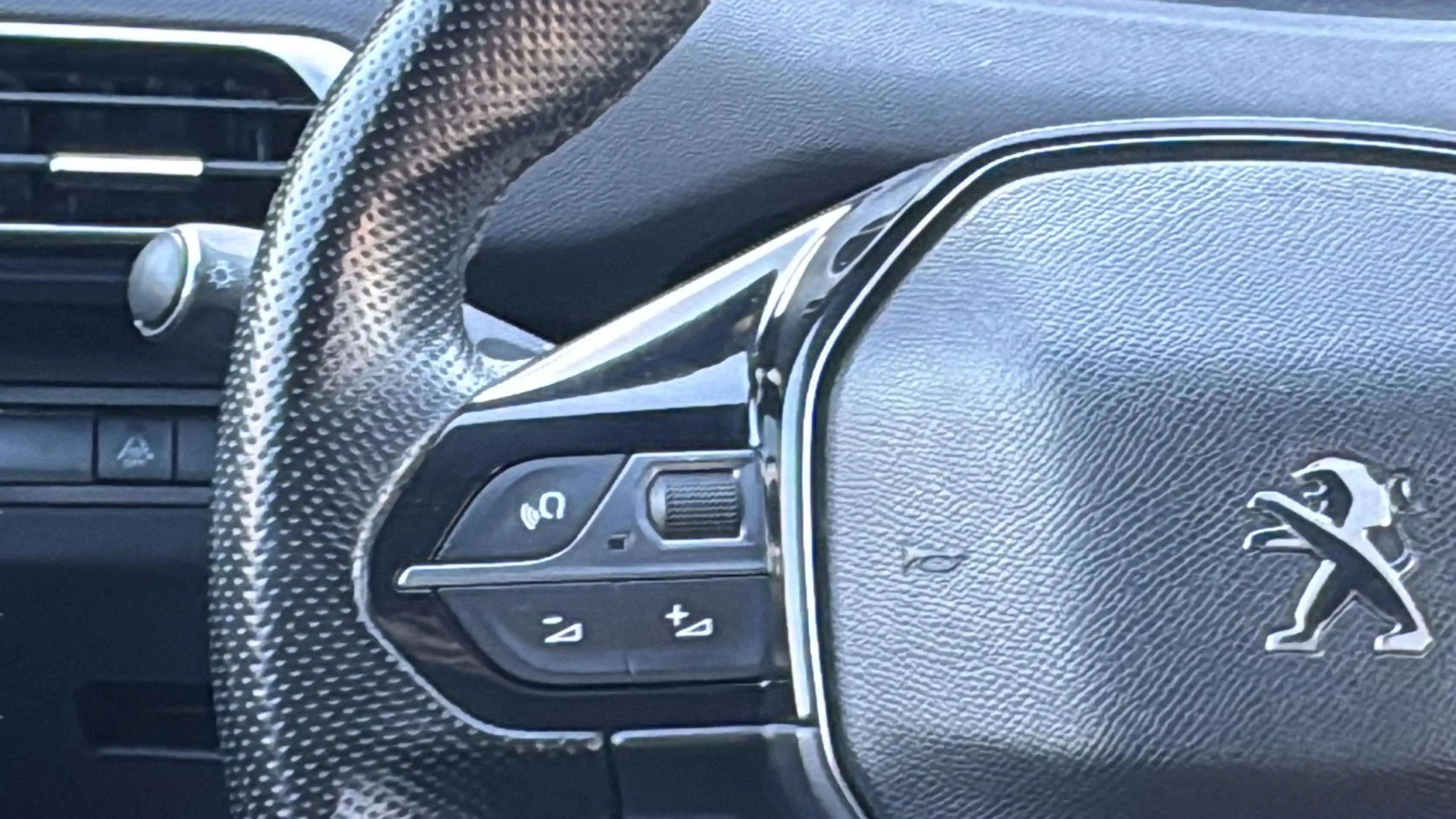 Peugeot 3008 1.2 PureTech GT - foto 17