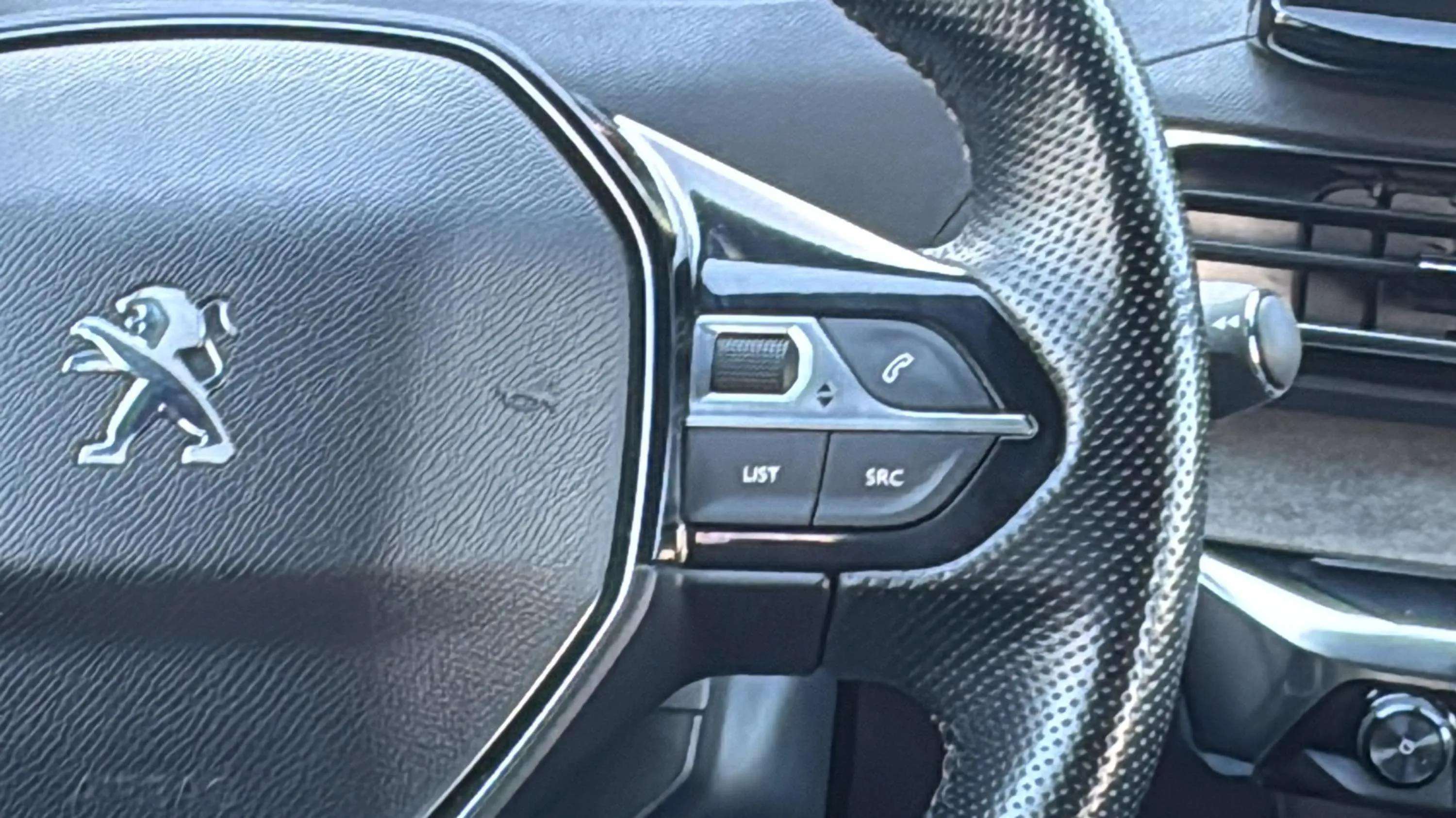 Peugeot 3008 1.2 PureTech GT - foto 18
