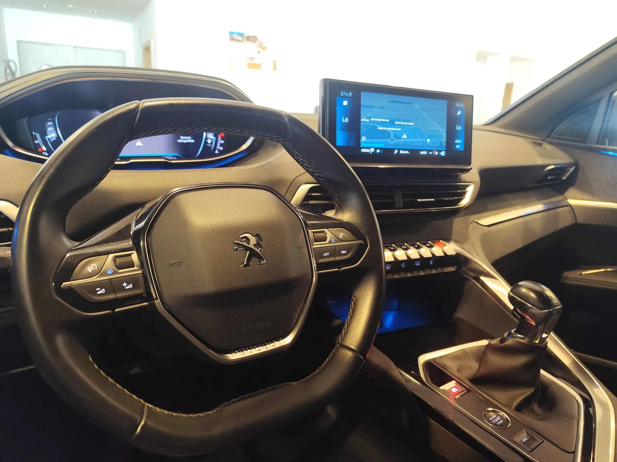 Peugeot 3008 1.2 PureTech Allure Pack - foto 17