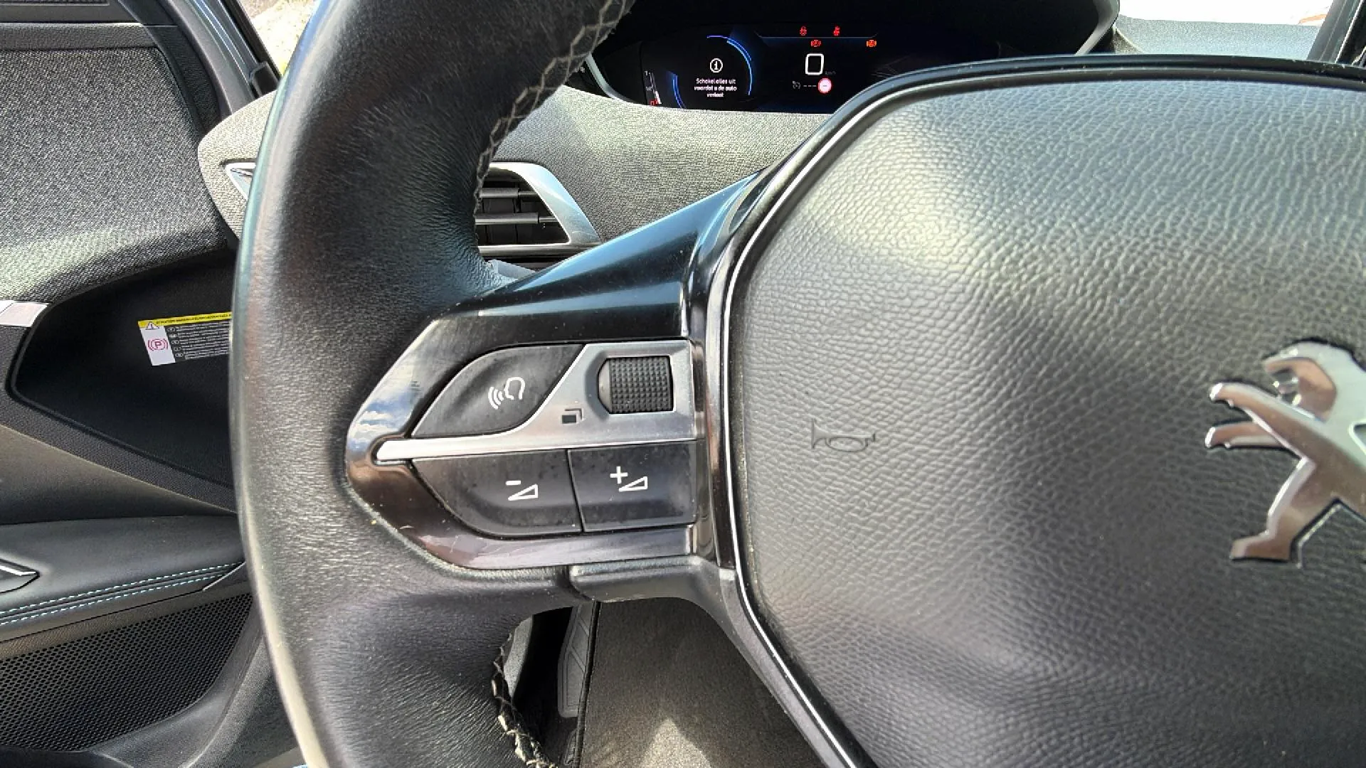 Peugeot 3008 1.2 PureTech Allure Pack - foto 13