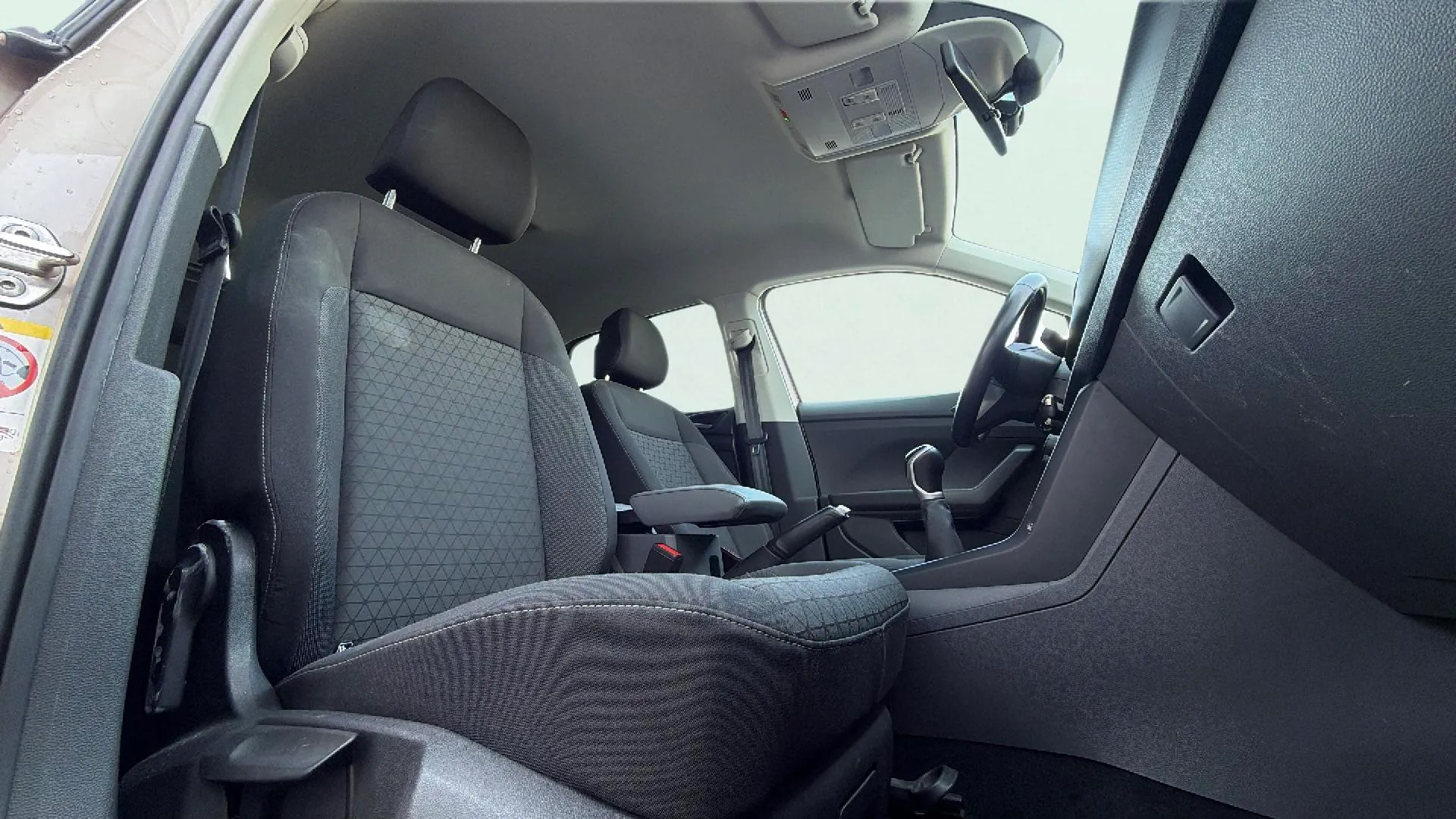 Volkswagen T-Cross Advance 1.0 TSI - foto 19