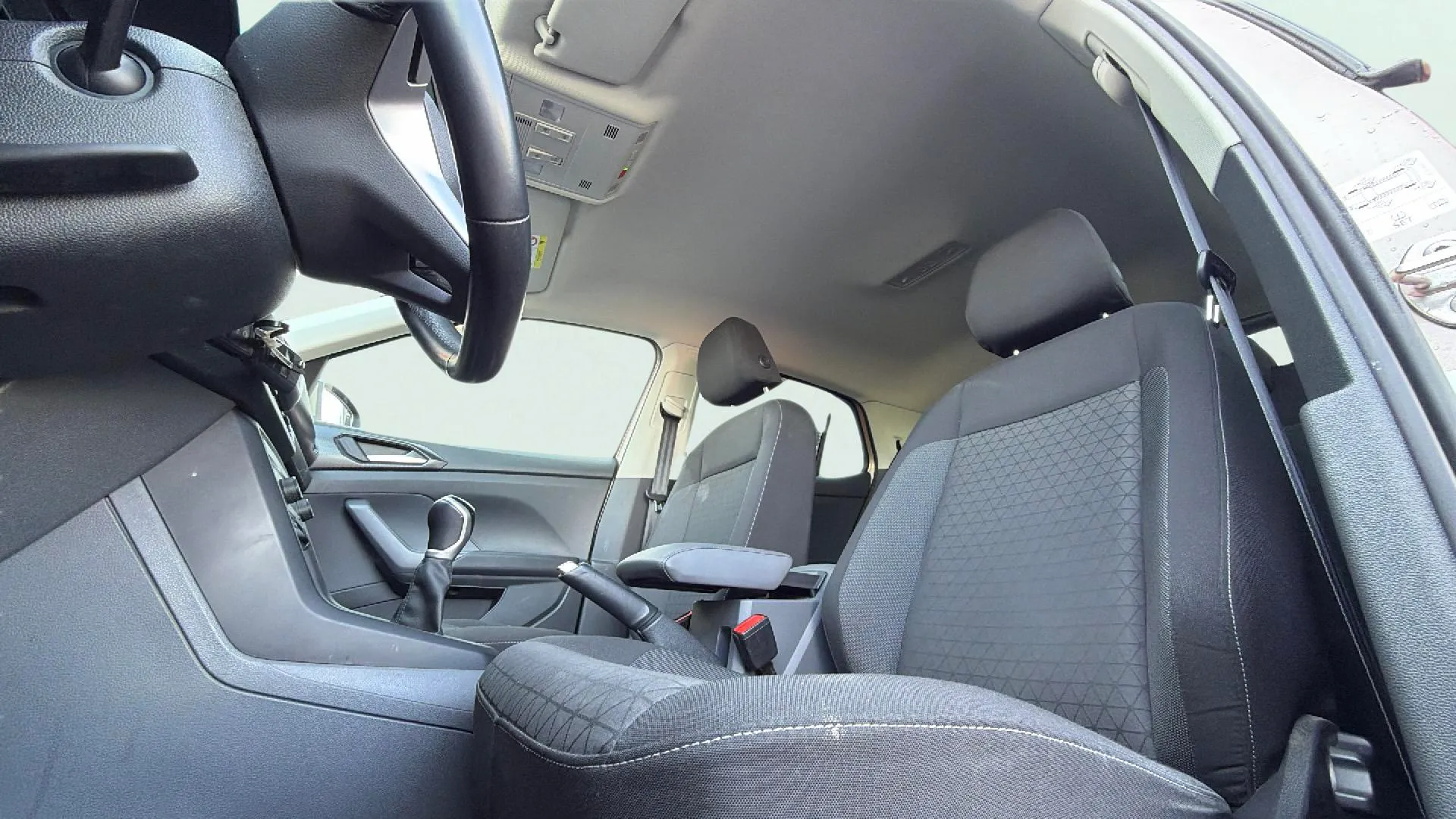 Volkswagen T-Cross Advance 1.0 TSI - foto 9