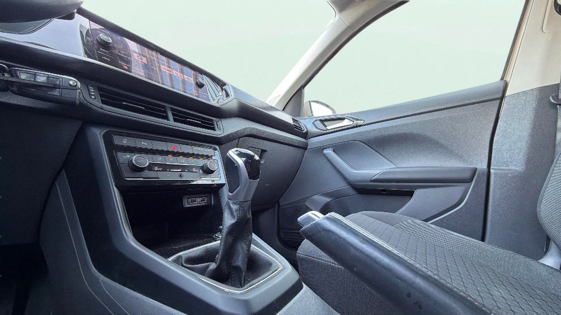 Volkswagen T-Cross Advance 1.0 TSI - foto 22