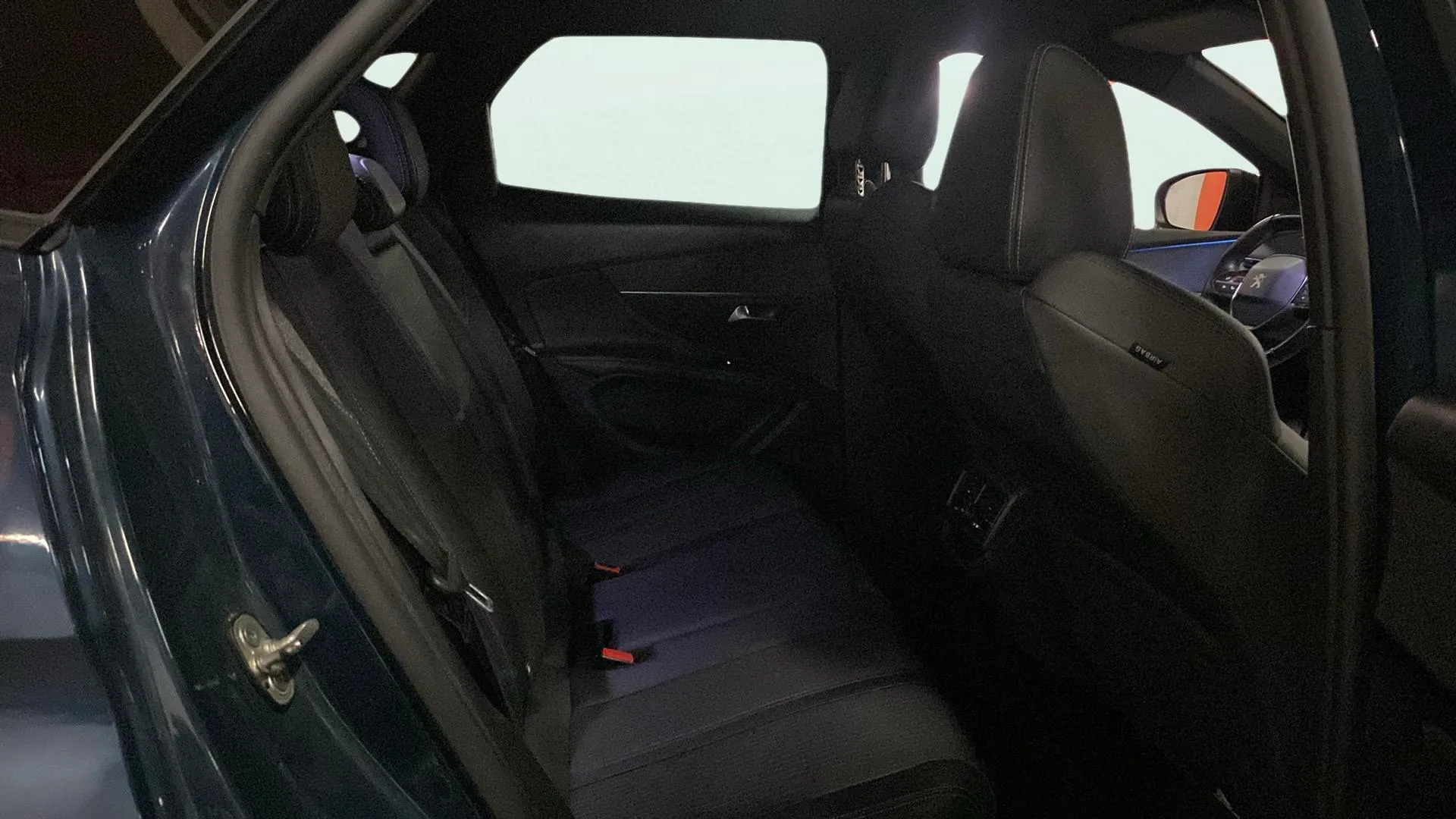Peugeot 3008 1.2 PureTech Allure Pack - foto 29