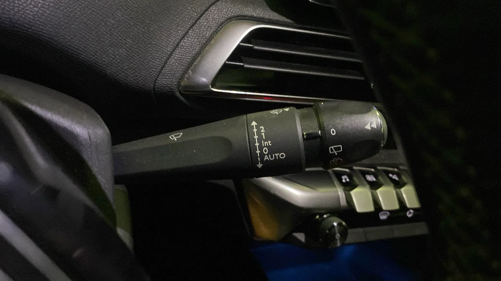 Peugeot 3008 1.2 PureTech Allure Pack - foto 18