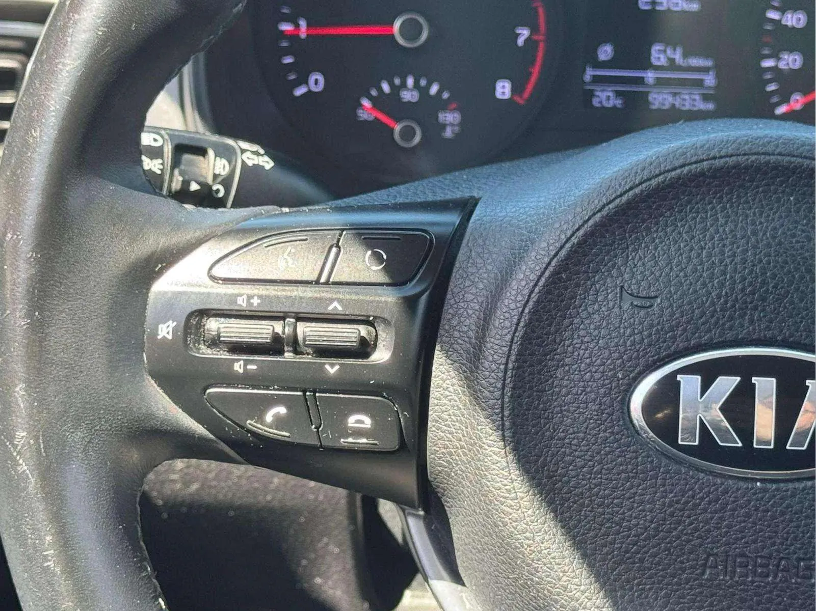 Kia Stonic 1.0 T-GDi Drive - foto 11