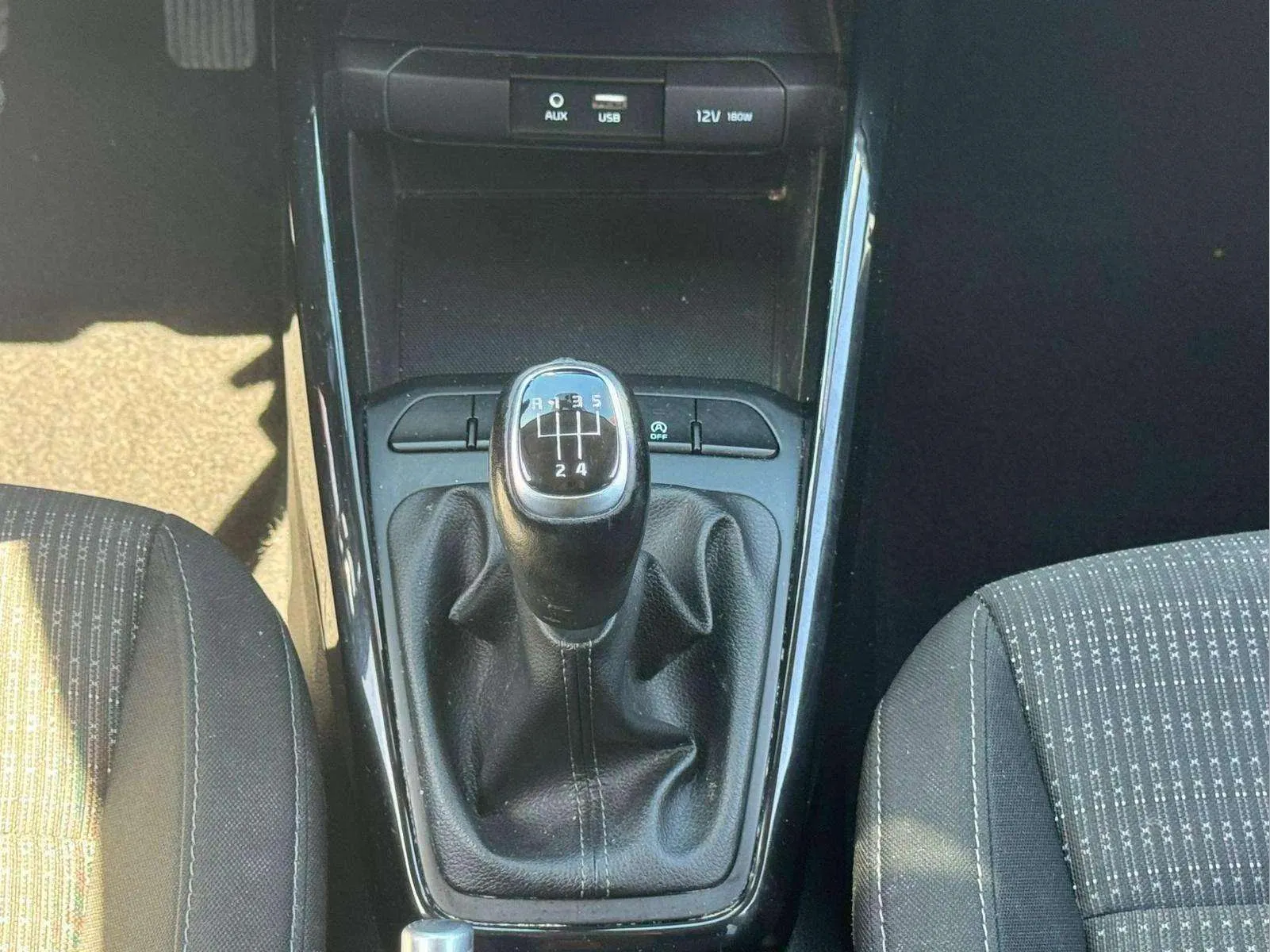 Kia Stonic 1.0 T-GDi Drive - foto 10