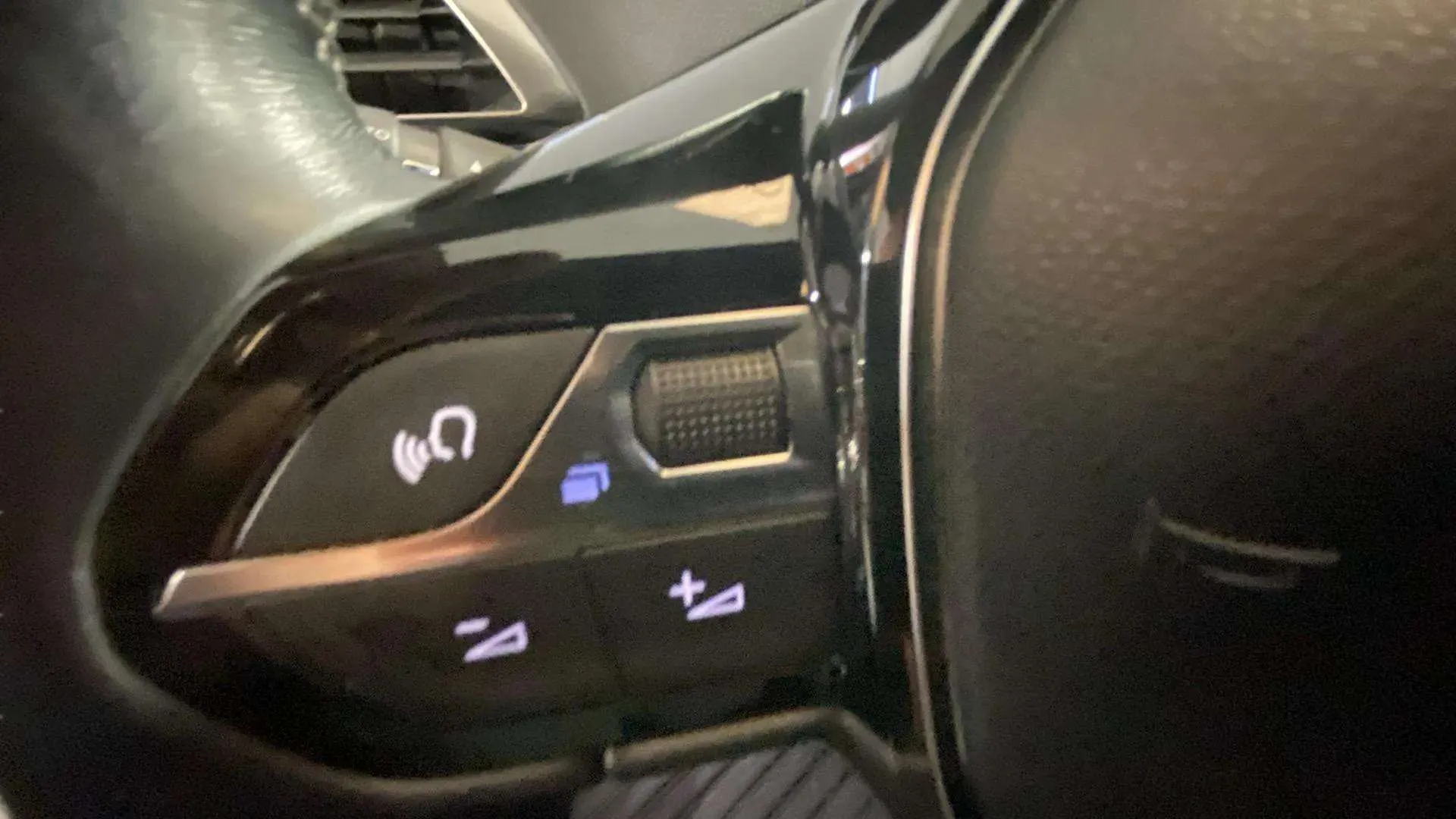 Peugeot 3008 1.2 PureTech Allure Pack - foto 16