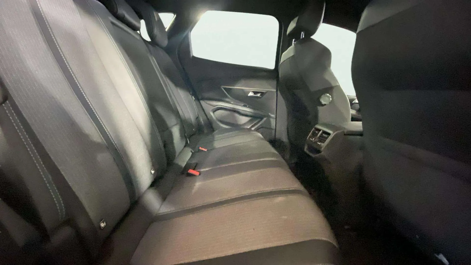 Peugeot 3008 1.2 PureTech Allure Pack - foto 14