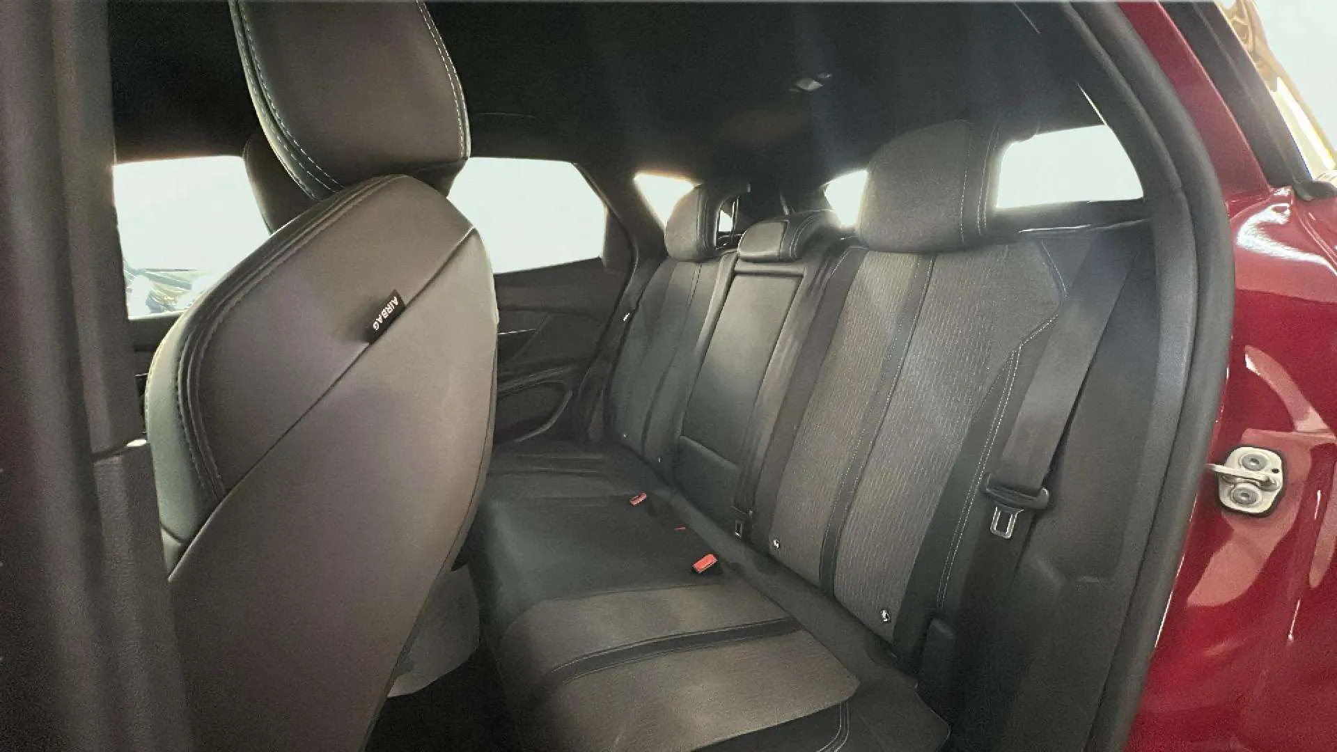 Peugeot 3008 1.2 PureTech Allure Pack - foto 16