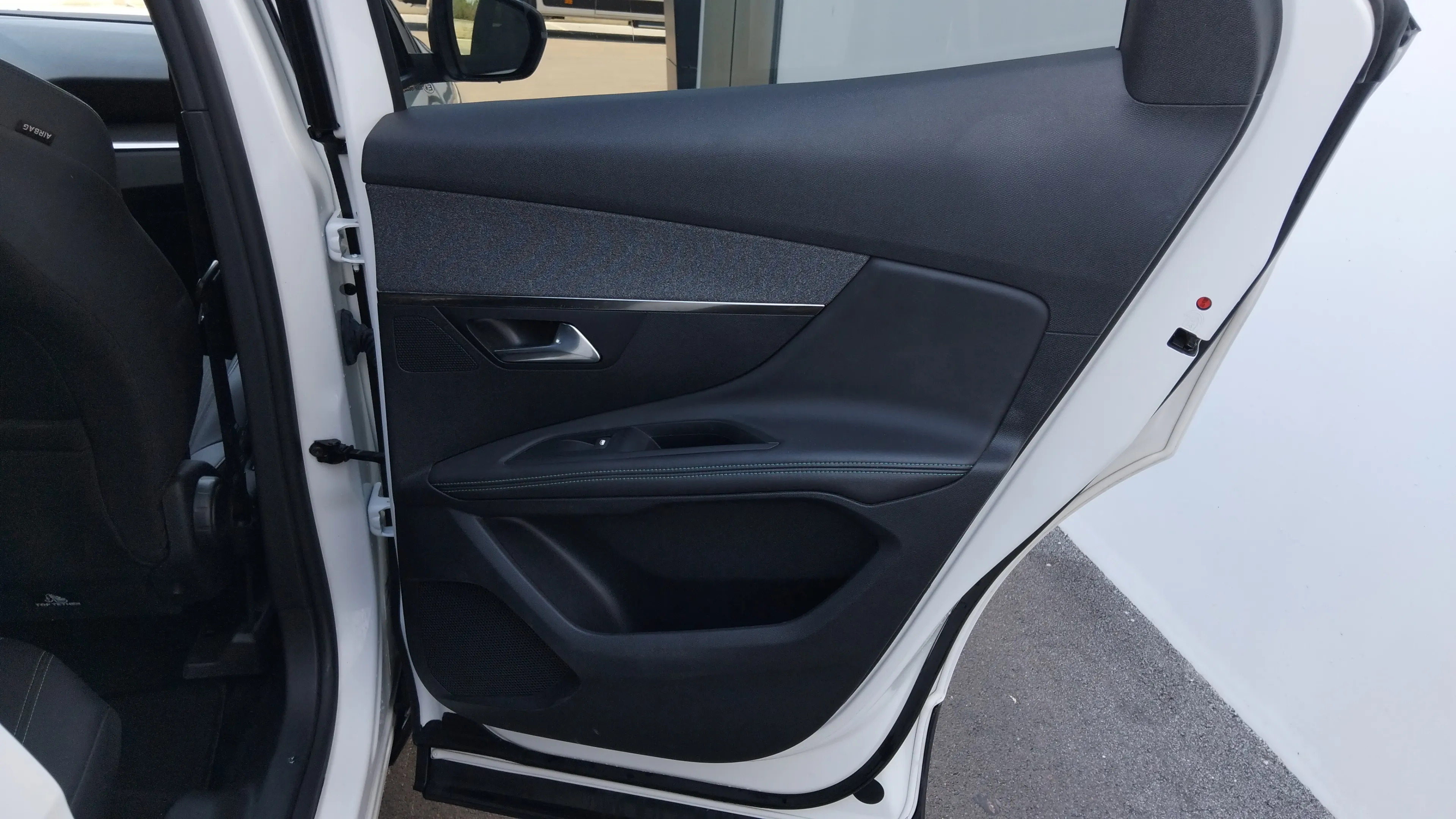 Peugeot 3008 1.2 PureTech Allure Pack - foto 15