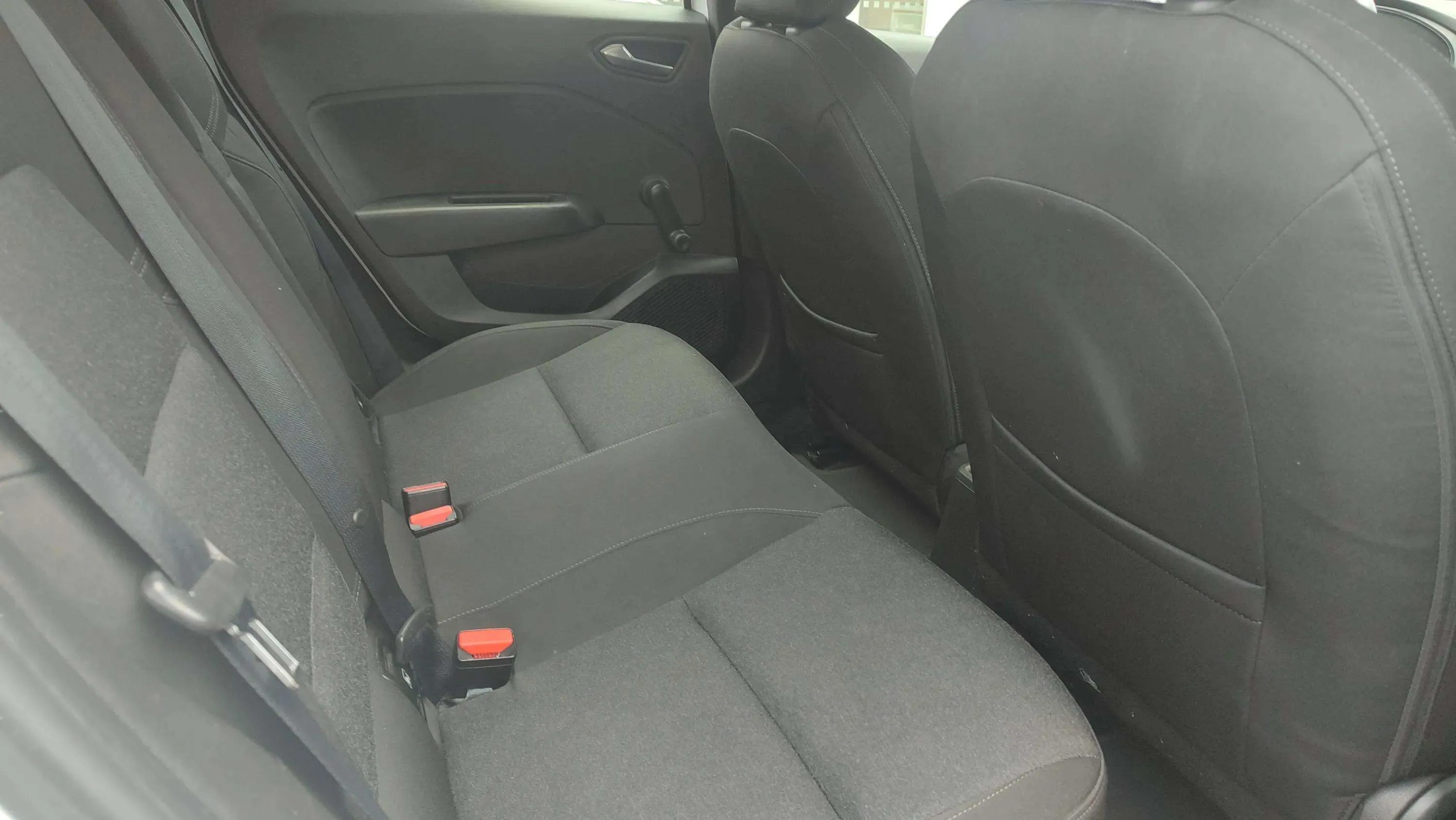 Renault Clio Business TCe - foto 16