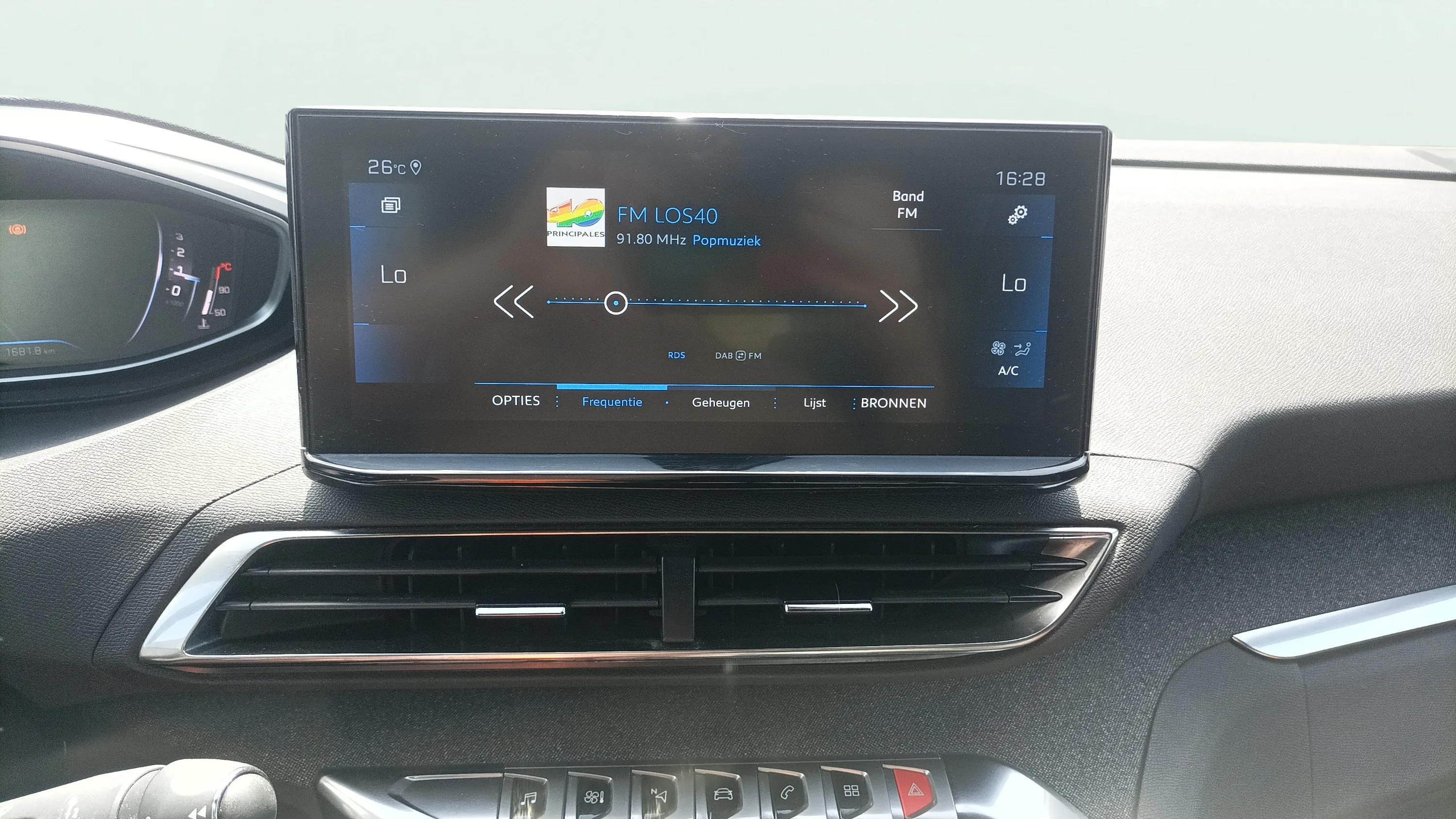 Peugeot 3008 1.2 PureTech Allure Pack EAT8 - foto 13