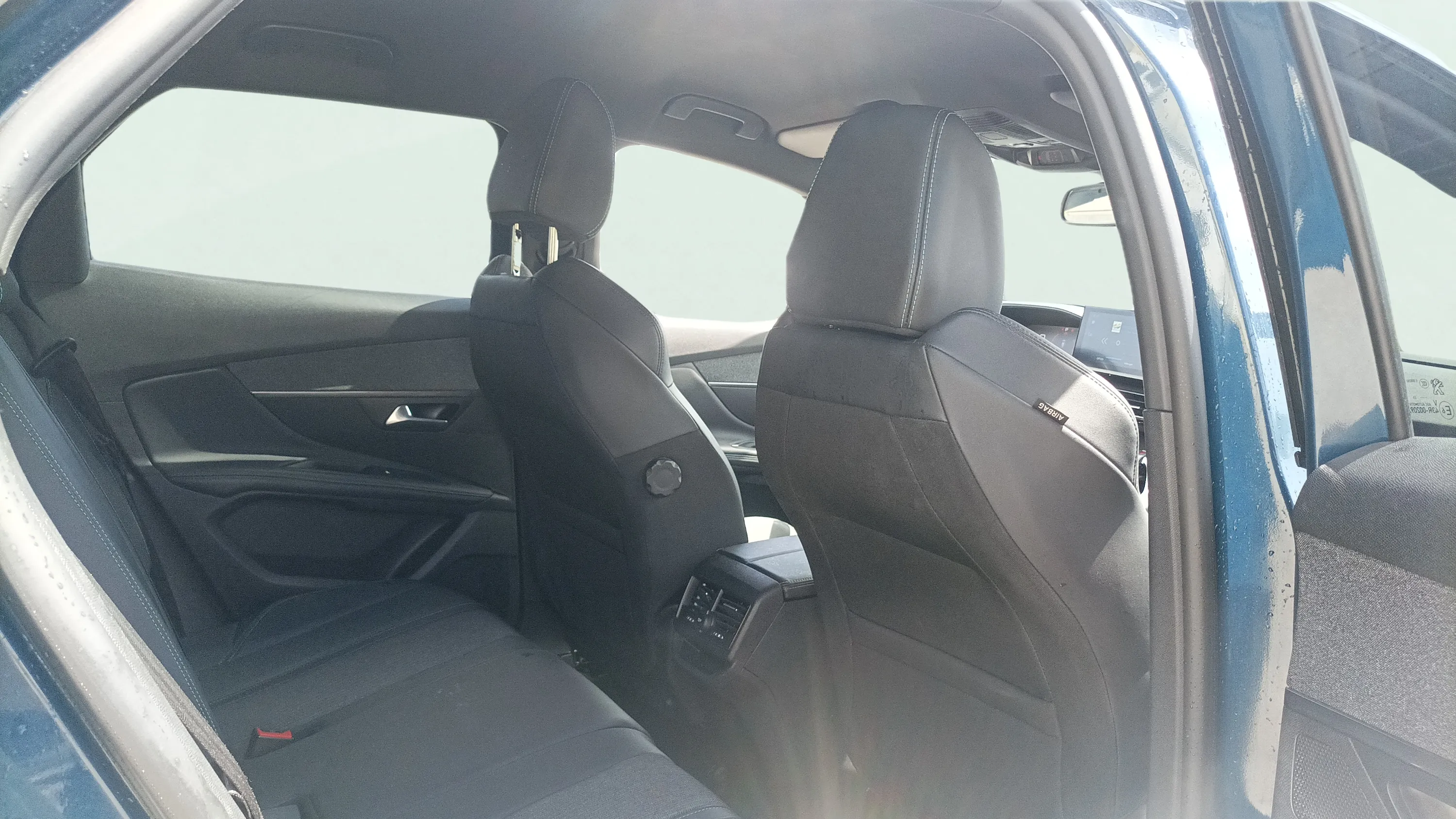 Peugeot 3008 1.2 PureTech Allure Pack EAT8 - foto 16