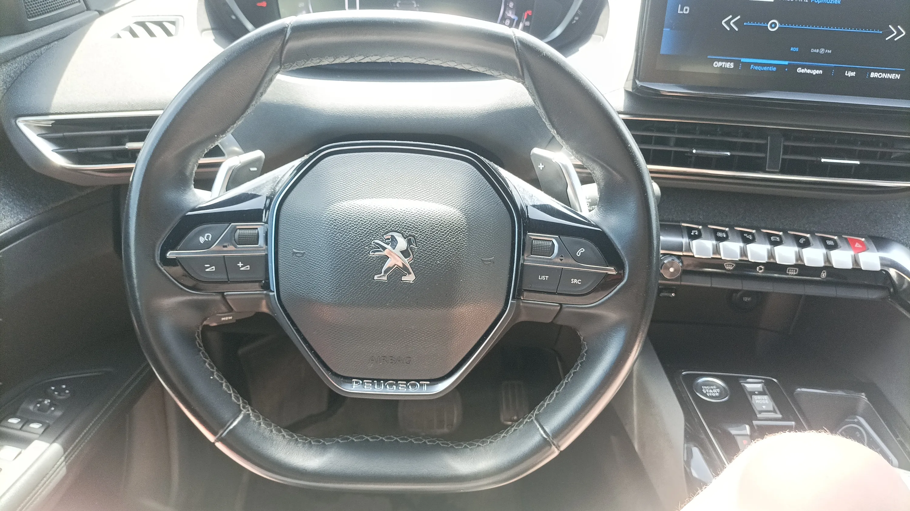 Peugeot 3008 1.2 PureTech Allure Pack EAT8 - foto 9