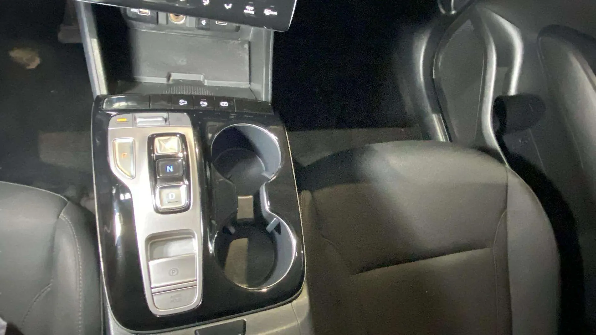 Hyundai Tucson 1.6 T-GDi PHEV Maxx 4x4 - foto 32