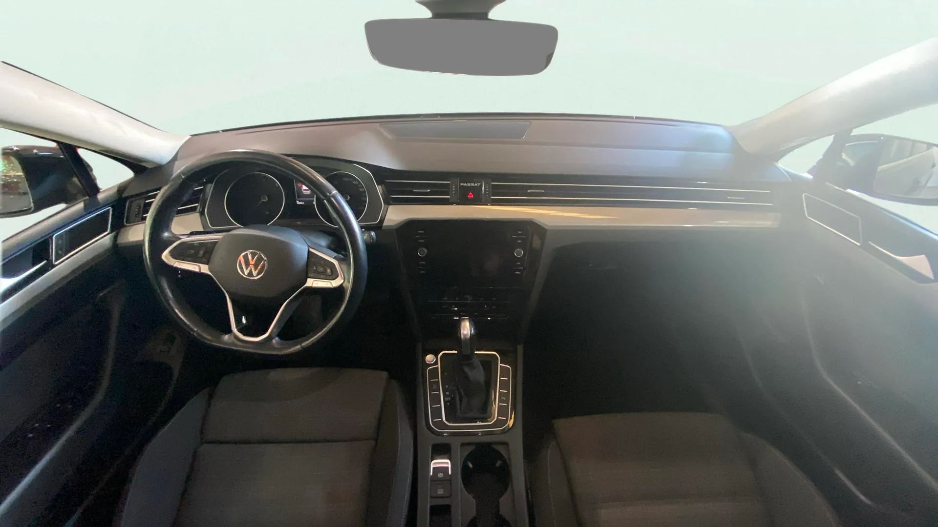 Volkswagen Passat Variant R-Line 2.0 TDI DSG - foto 9