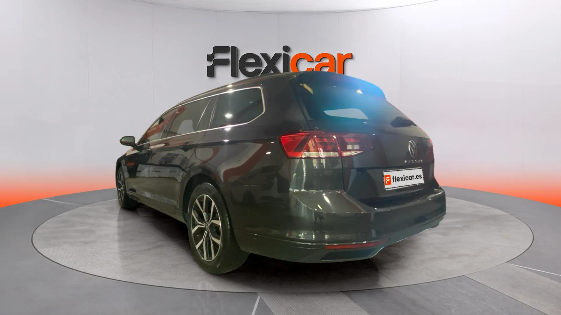 Volkswagen Passat Variant R-Line 2.0 TDI DSG - foto 5