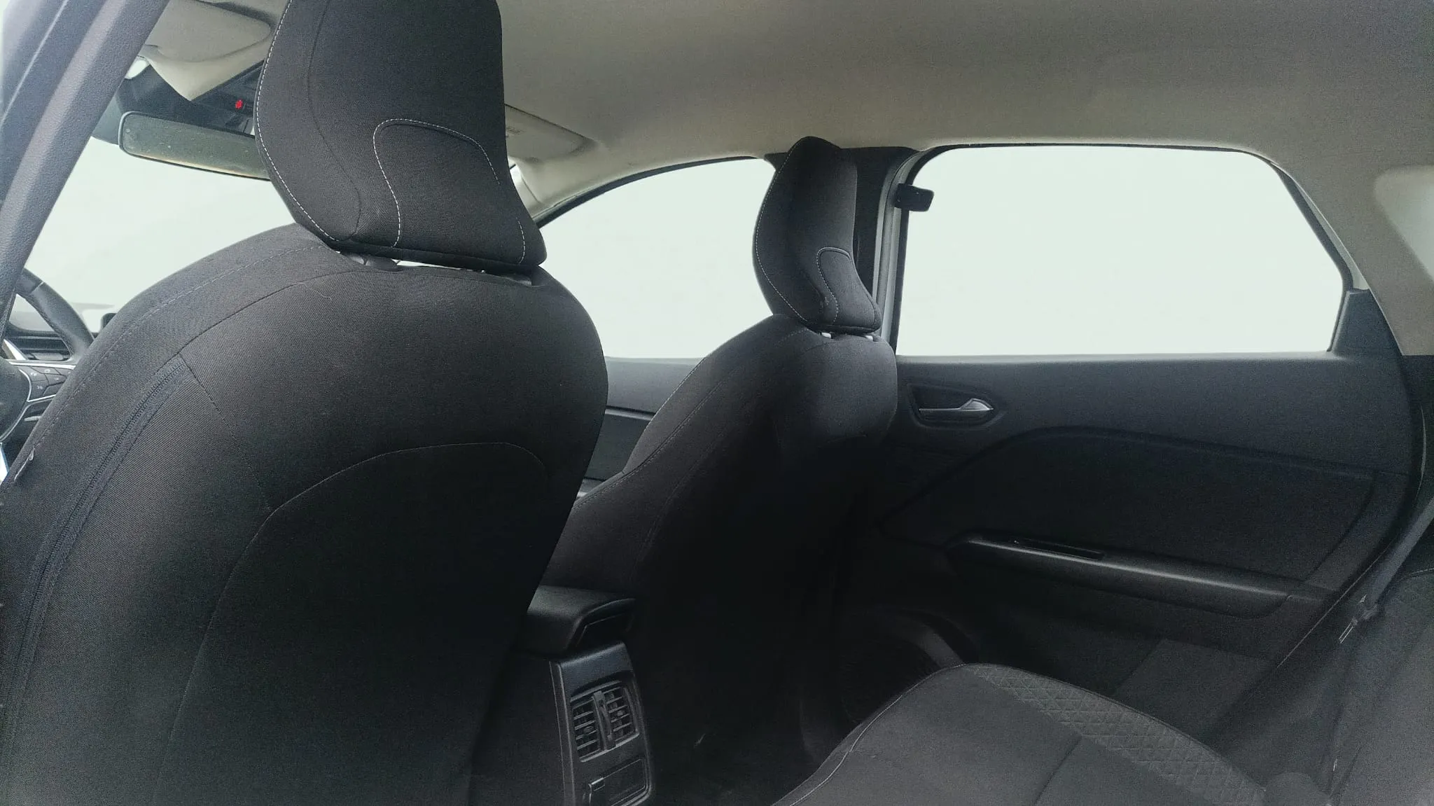 Renault Captur E-Tech engineered HEV - foto 20