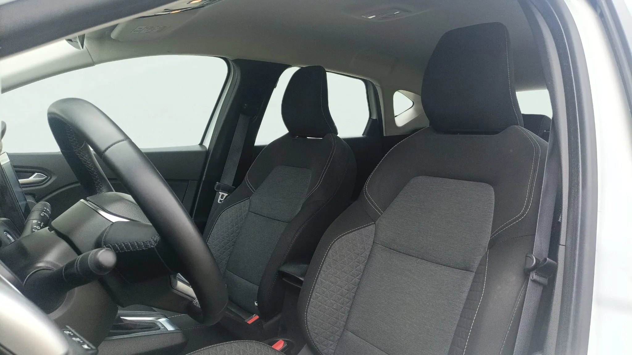 Renault Captur E-Tech engineered HEV - foto 16