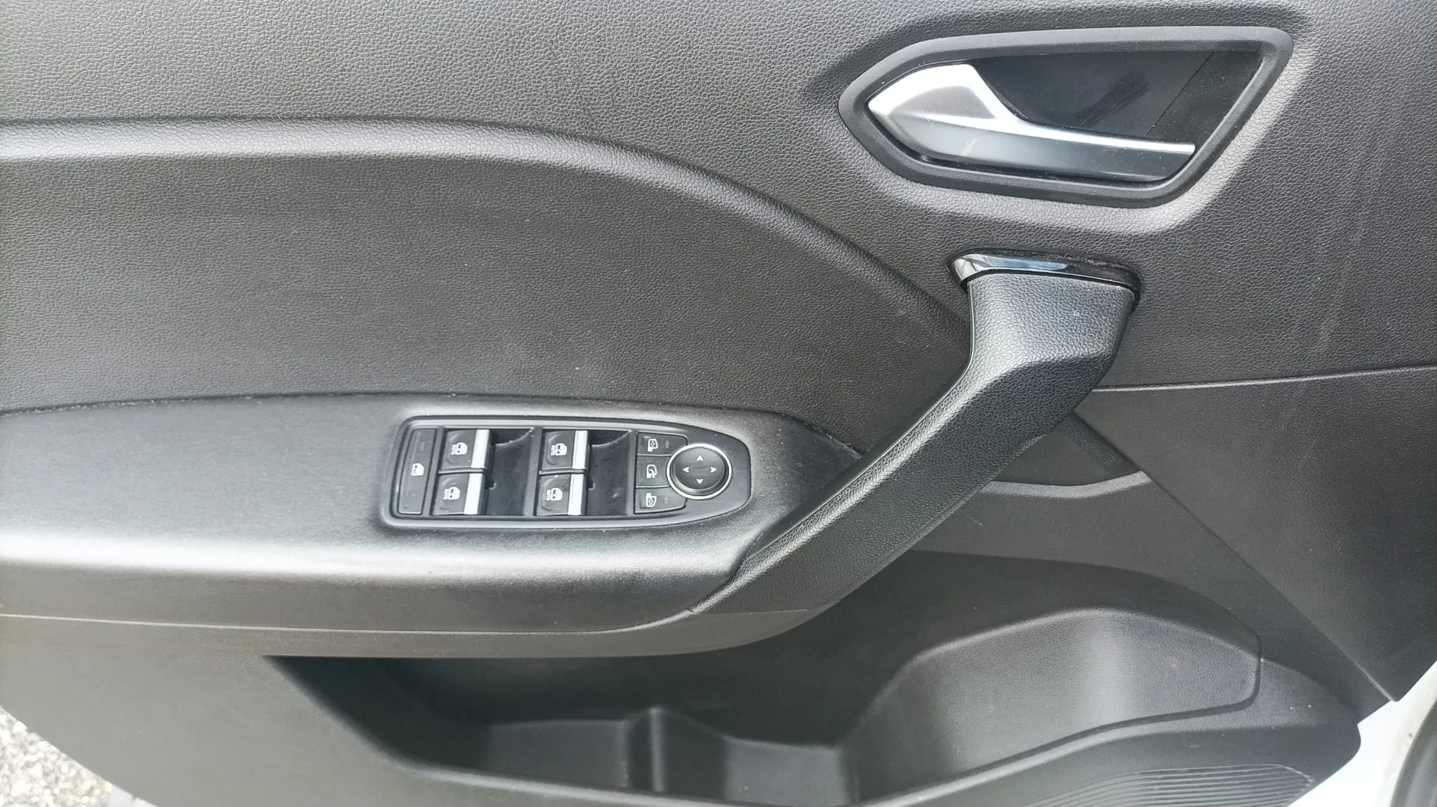 Renault Captur E-Tech engineered HEV - foto 15