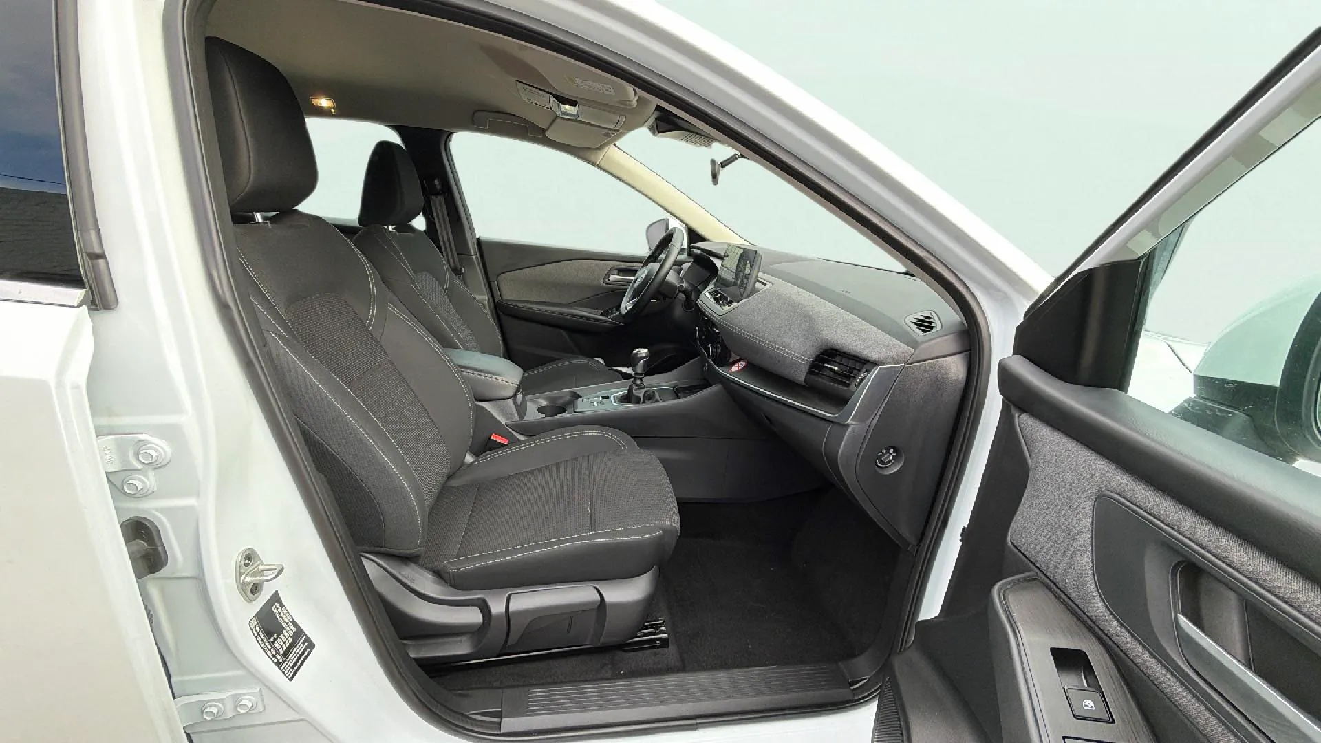 Nissan Qashqai DIG-T mHEV 4x2 Acenta - foto 13