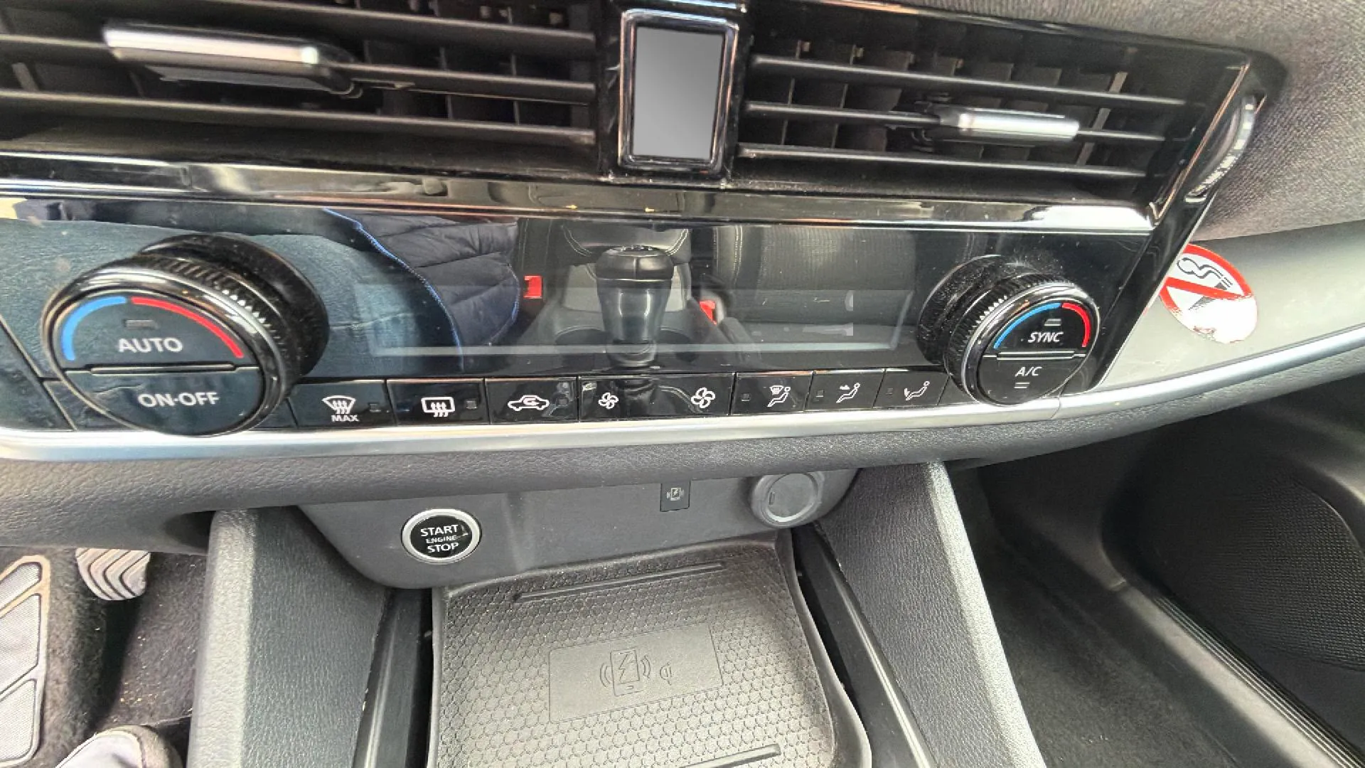 Nissan Qashqai DIG-T mHEV 4x2 Acenta - foto 27