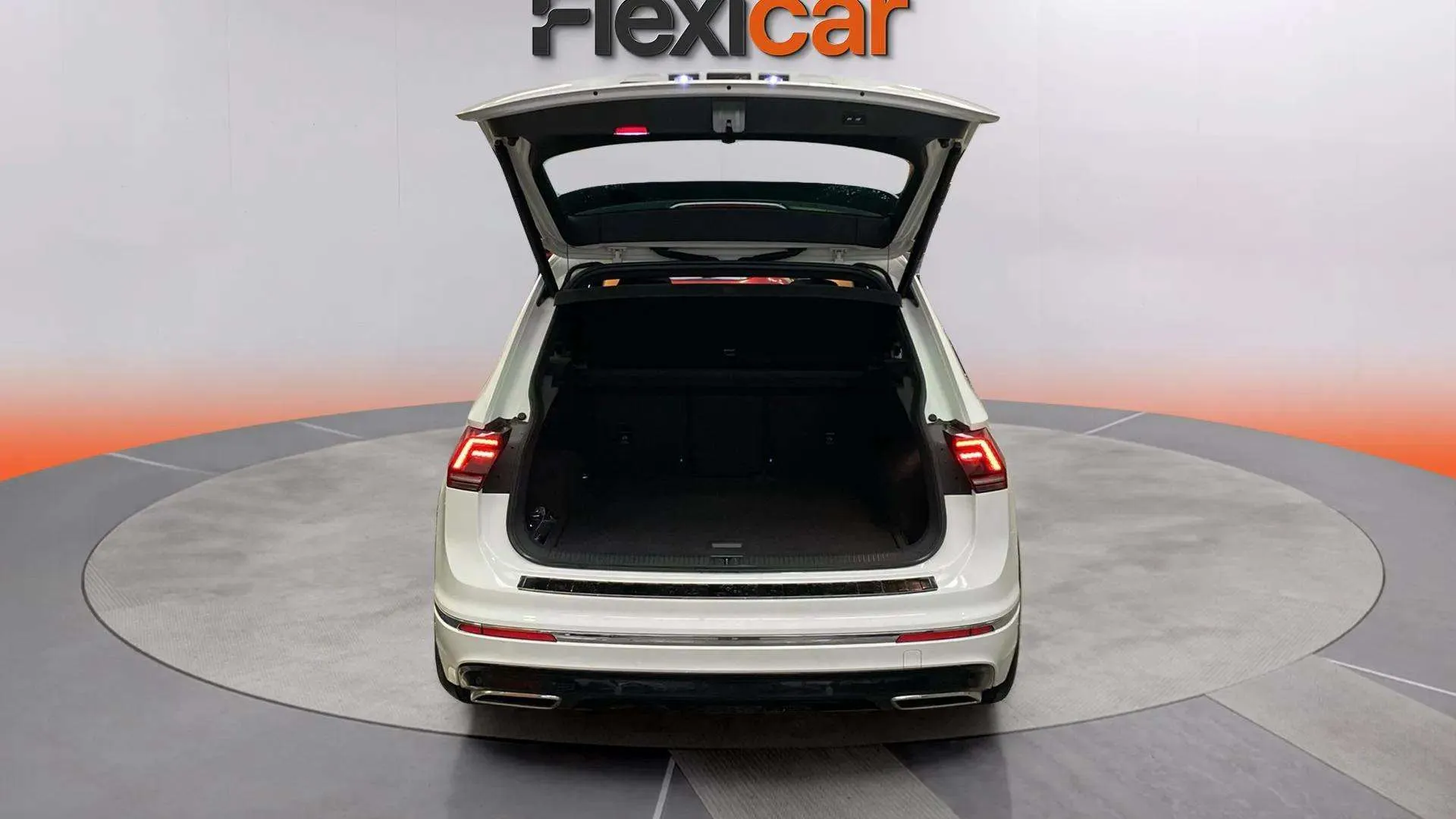 Volkswagen Tiguan Sport 2.0 TDI DSG 4Motion - foto 9